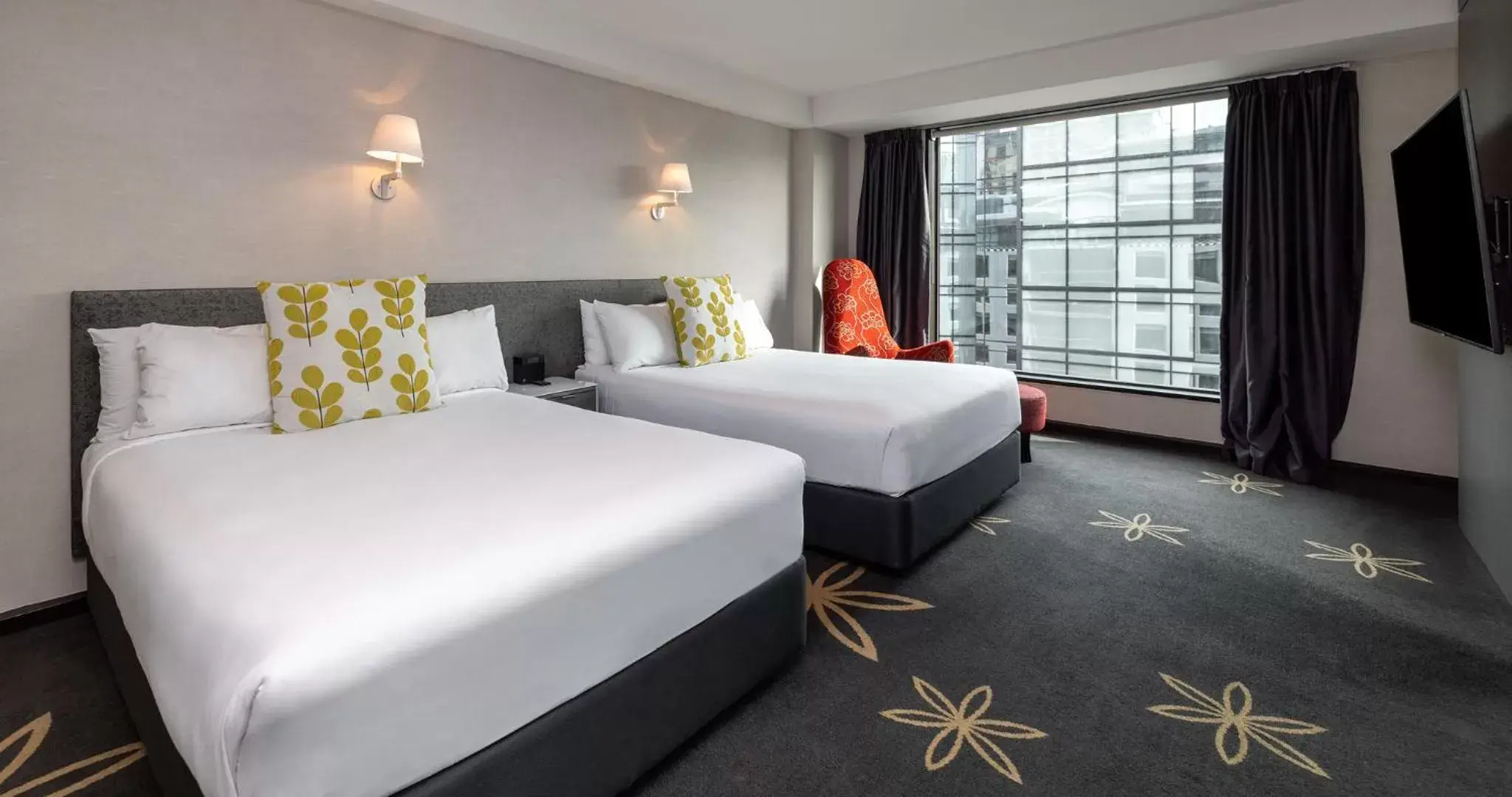 Bedroom, Bed in SkyCity Hotel Auckland