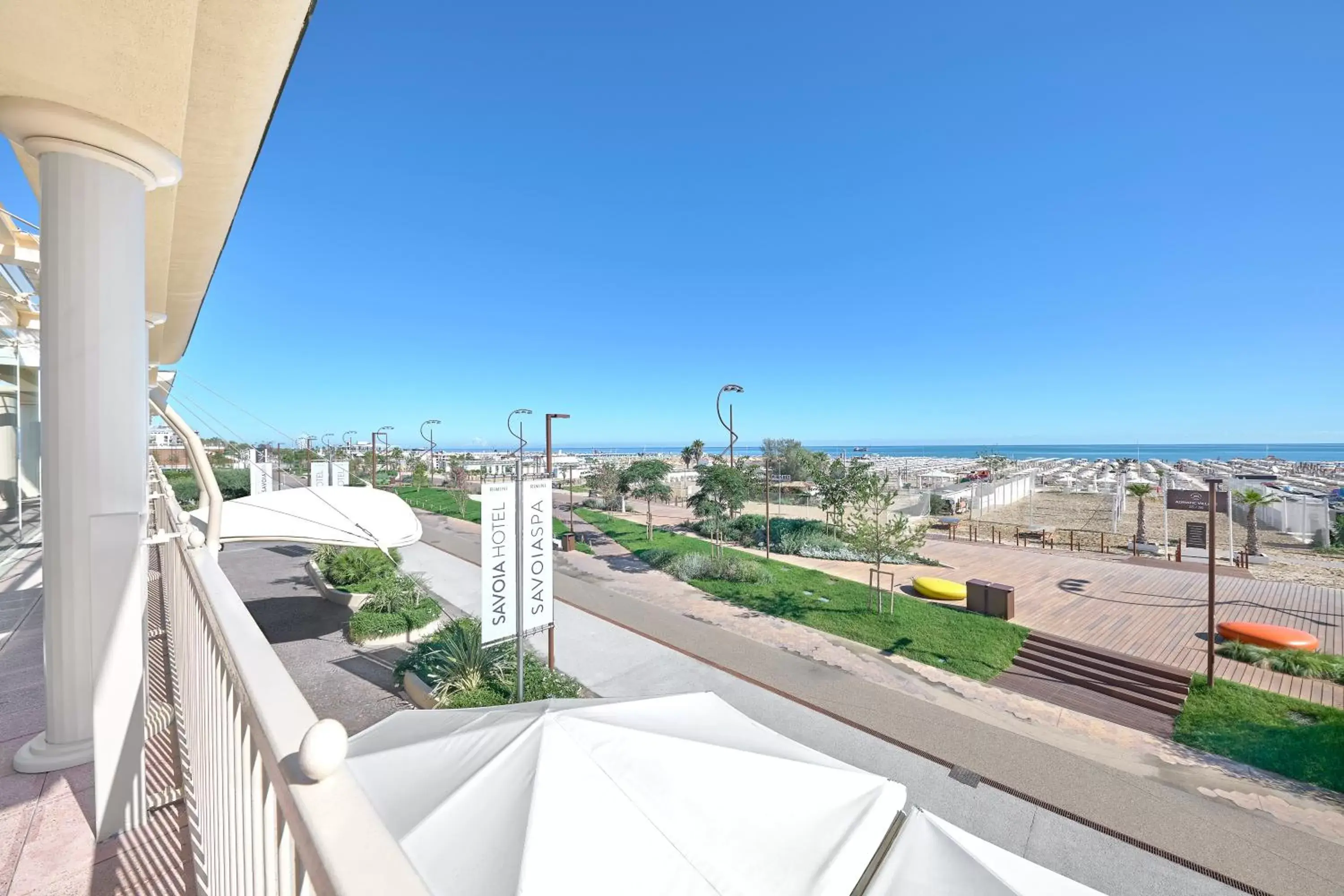 Property building, Balcony/Terrace in Savoia Hotel Rimini