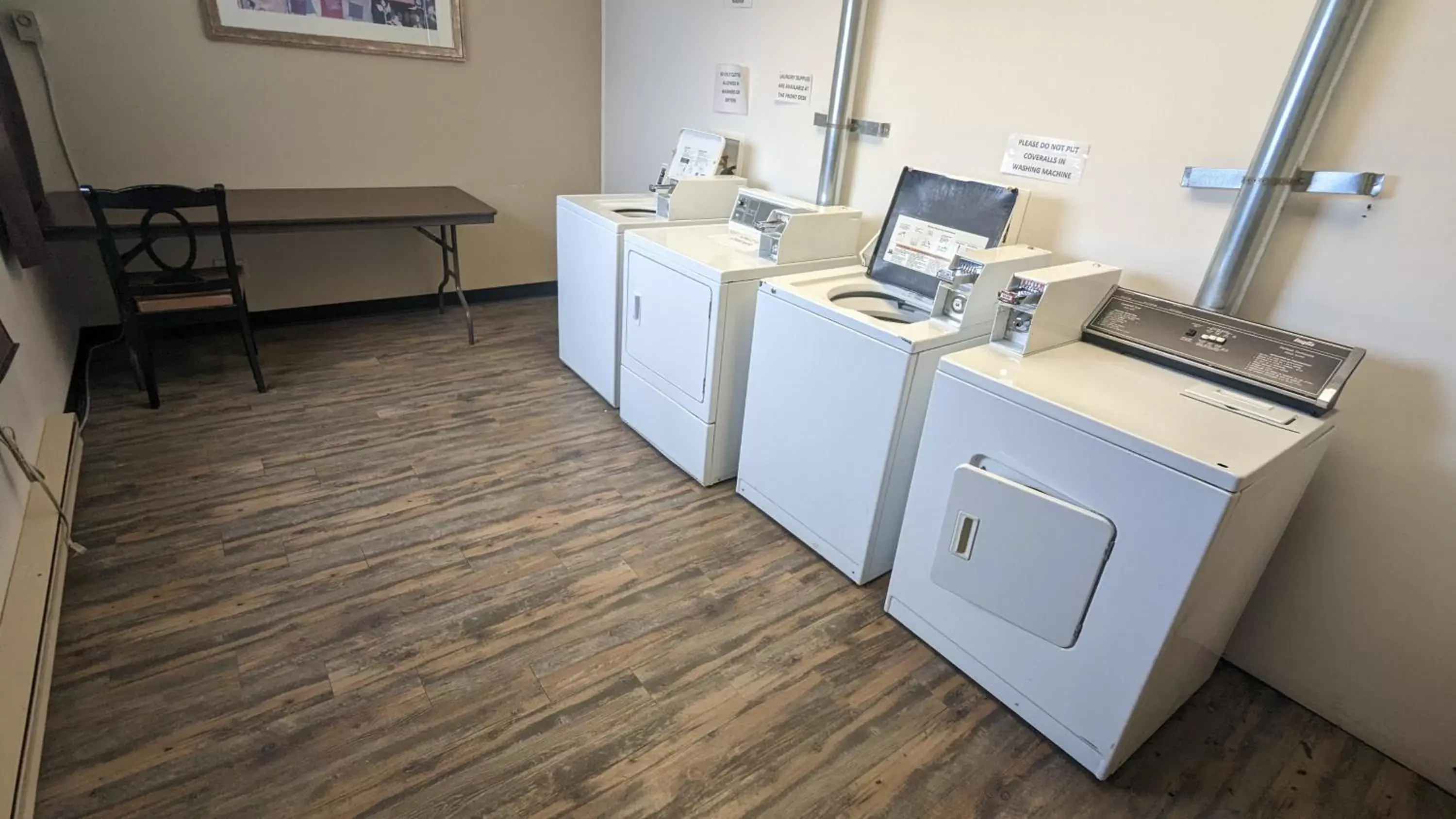 laundry, Kitchen/Kitchenette in The George Dawson Inn & Conference Centre