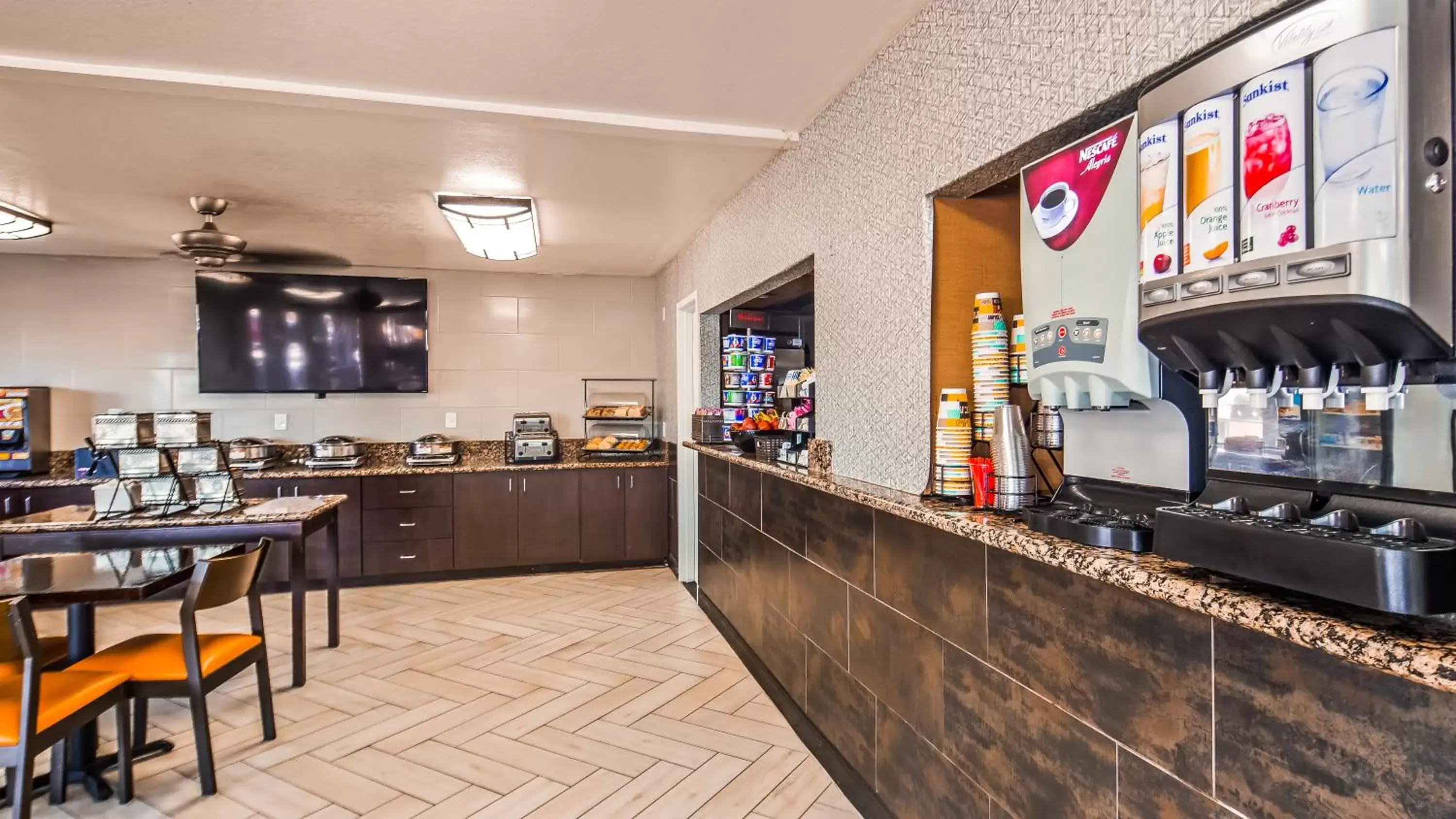 American breakfast, Restaurant/Places to Eat in Best Western InnSuites Phoenix Hotel & Suites