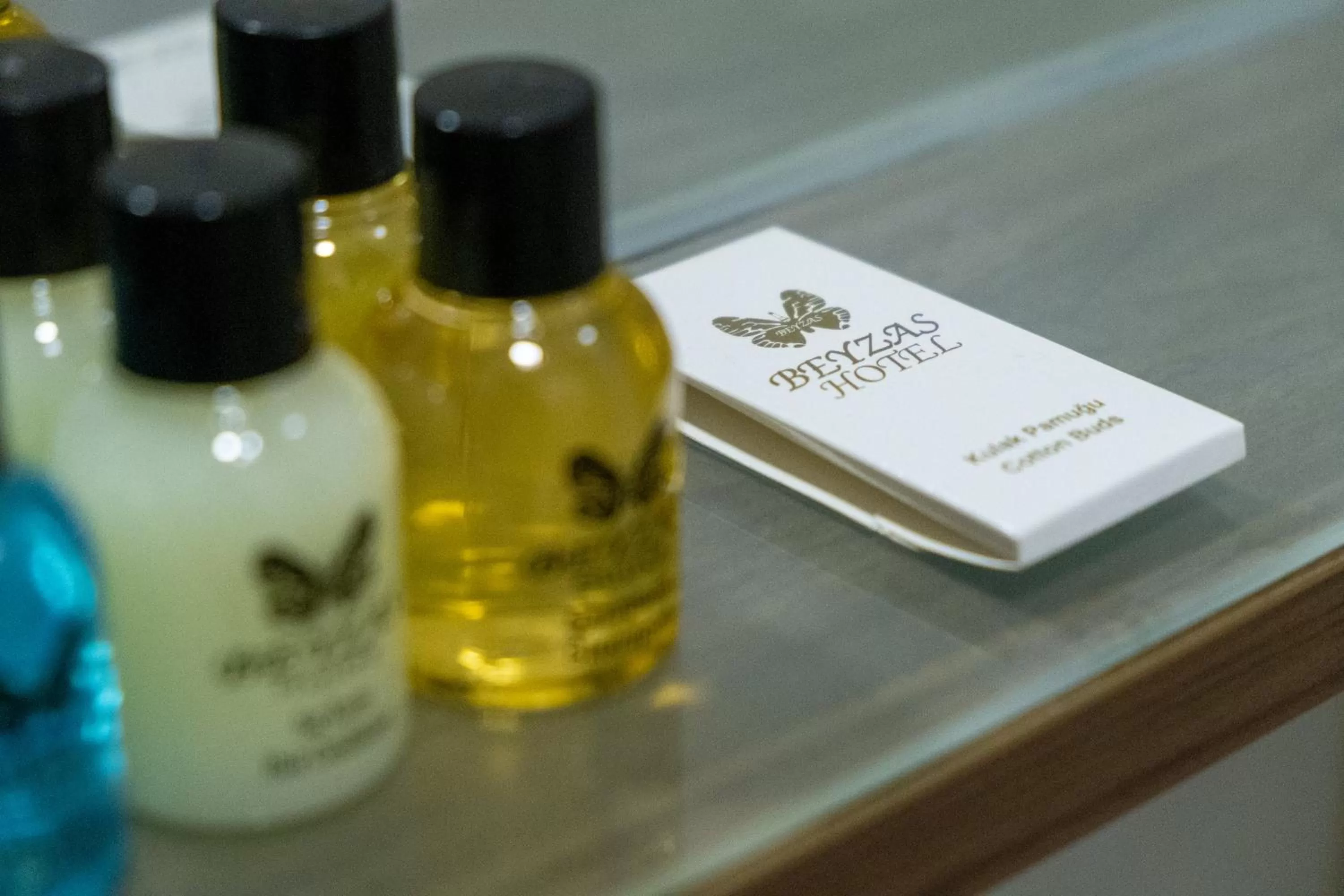 Shower in Beyzas Hotels & Suites