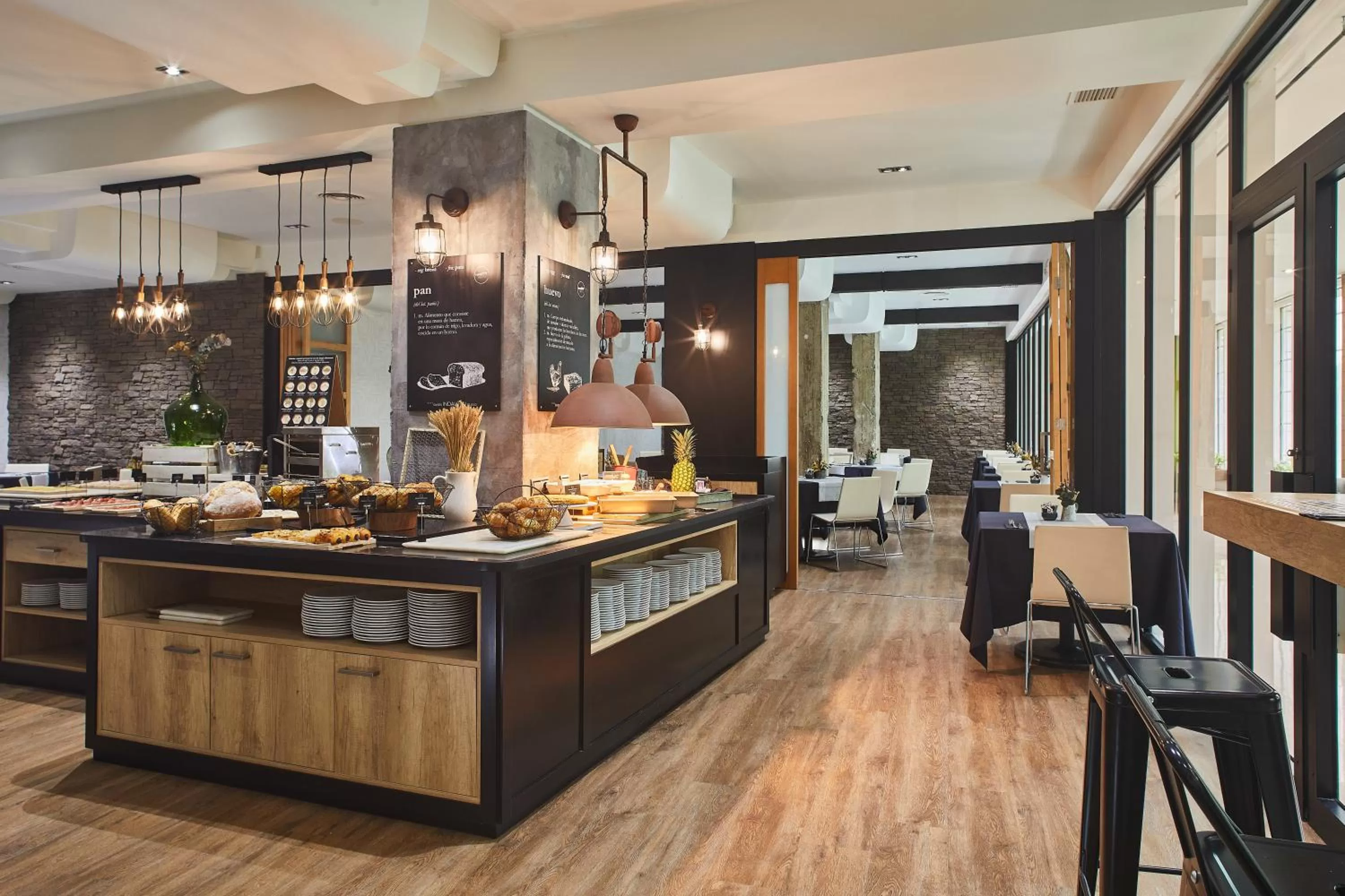 Lounge or bar in Hotel Silken Indautxu