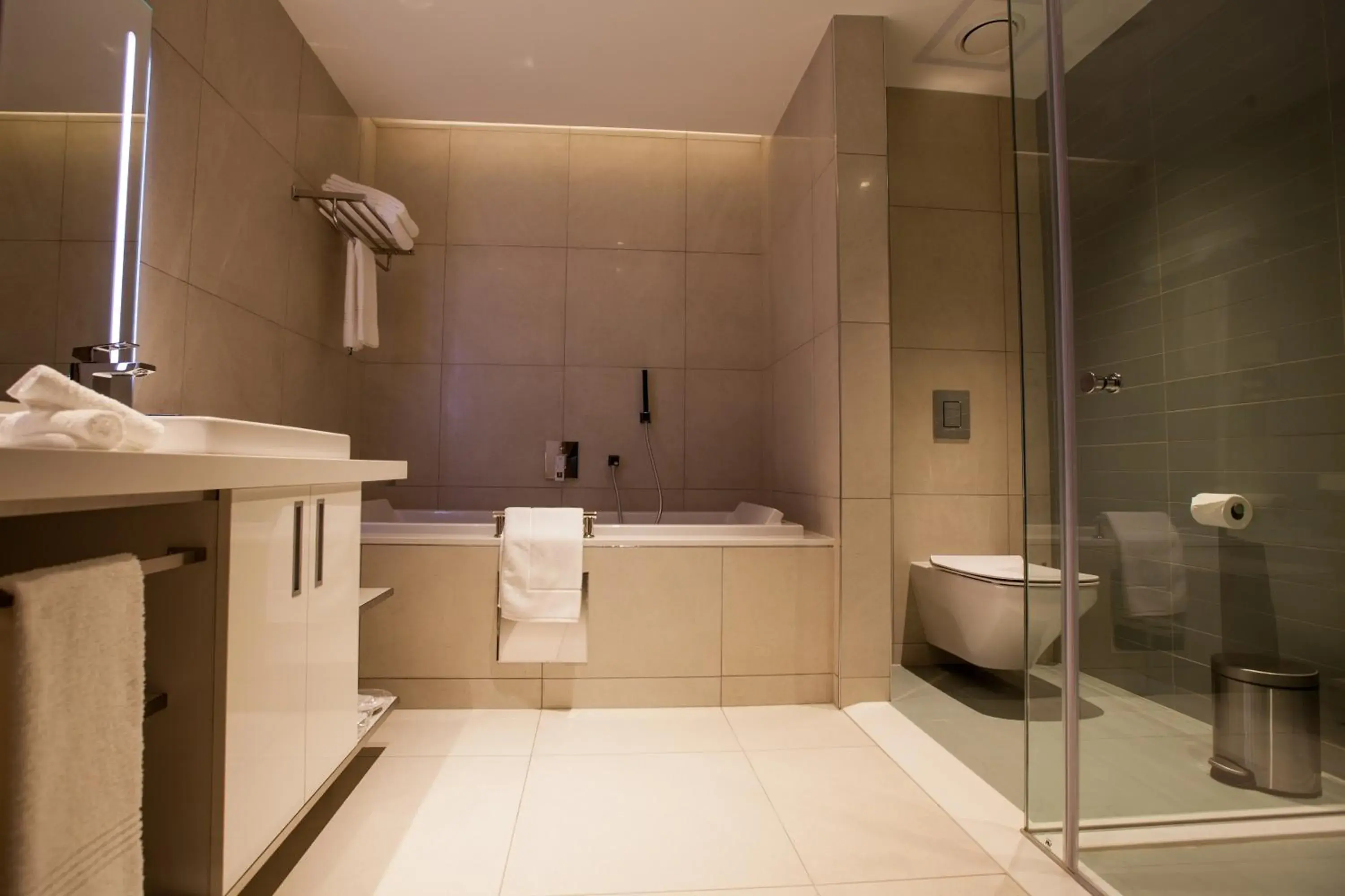 Shower, Bathroom in Radisson Blu Hotel & Residence Maputo