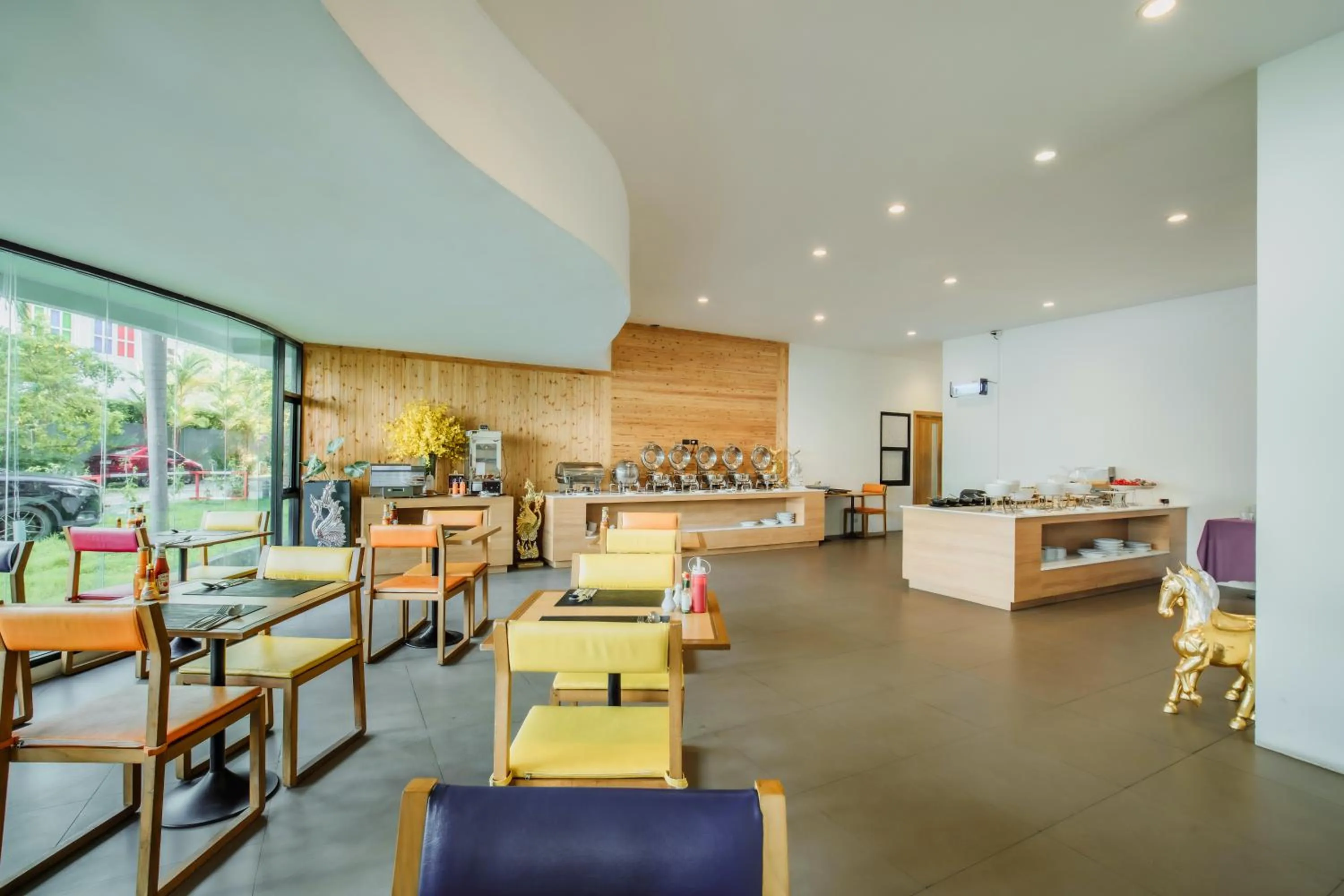 Breakfast in The Lunar Patong