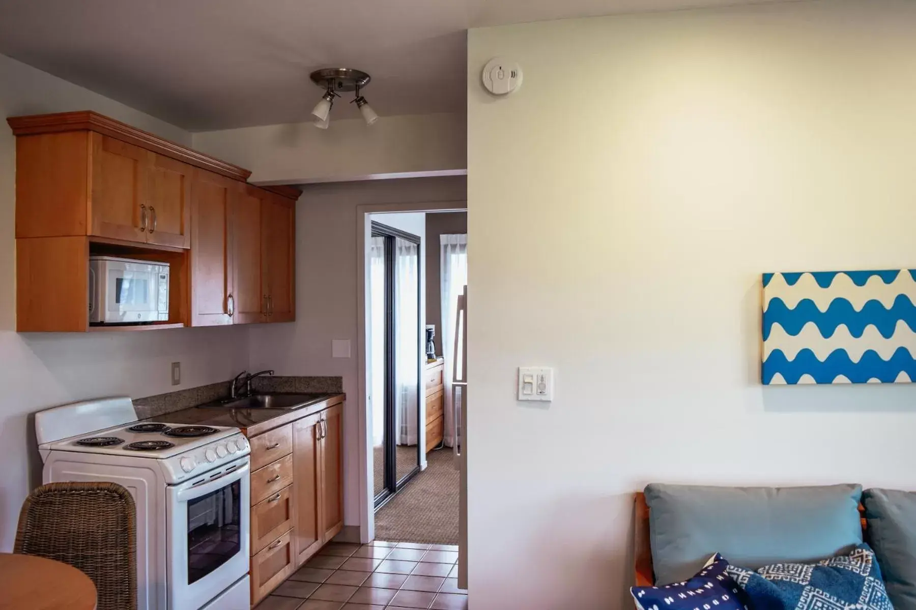 Kitchen or kitchenette in Napili Village Hotel