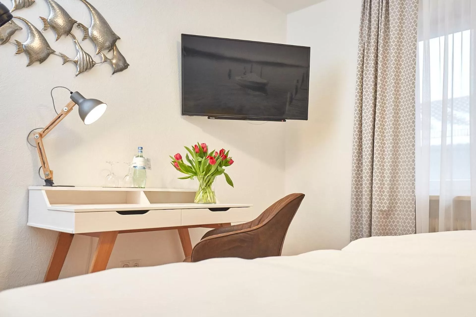 TV and multimedia, Bed in Zum Fischer am See ***S