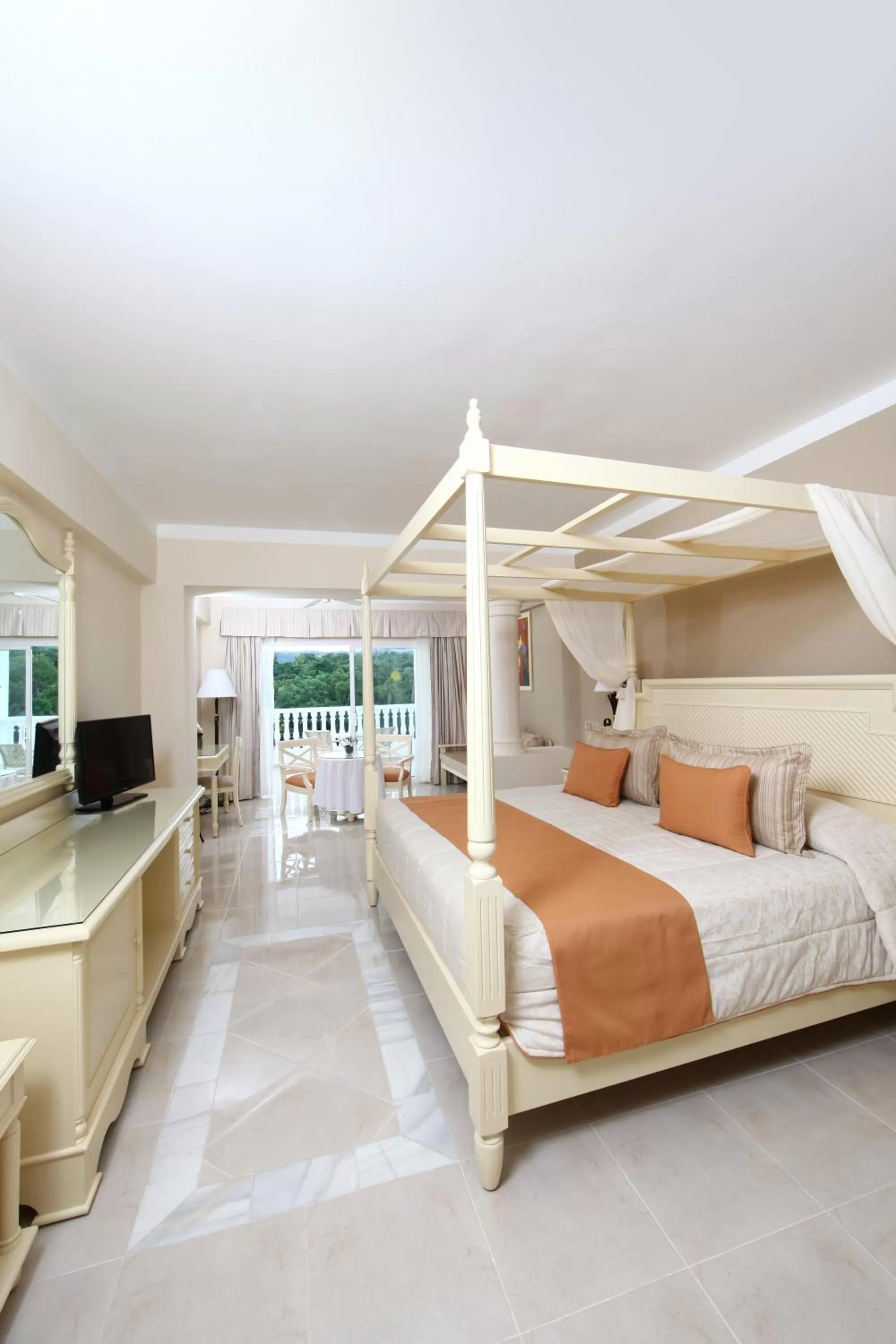 Bed in Bahia Principe Grand Aquamarine - Adults Only All Inclusive