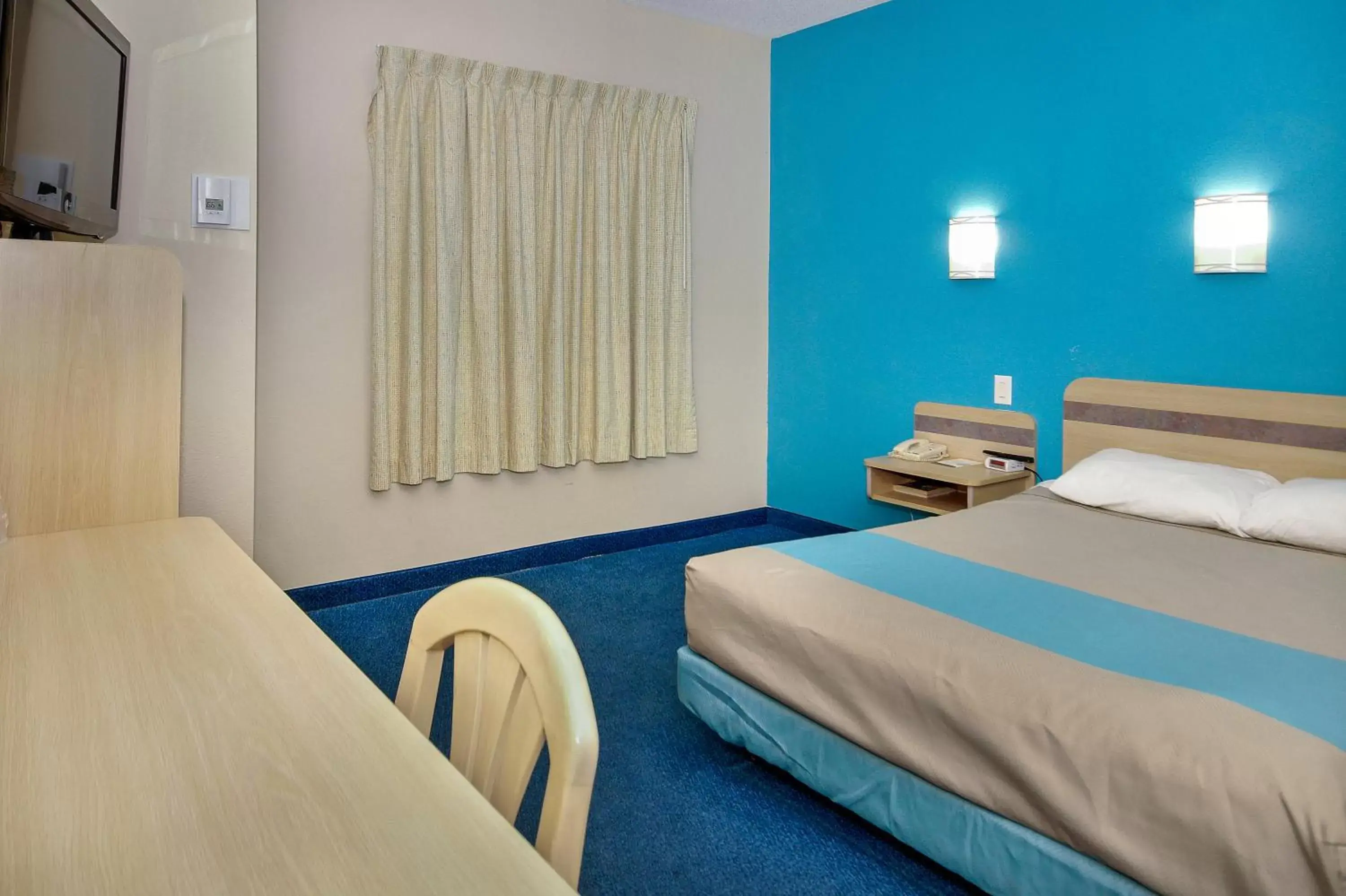 Bedroom, Bed in Motel 6-Peterborough, ON Bedroom, Bed in Motel 6-Peterborough, ON