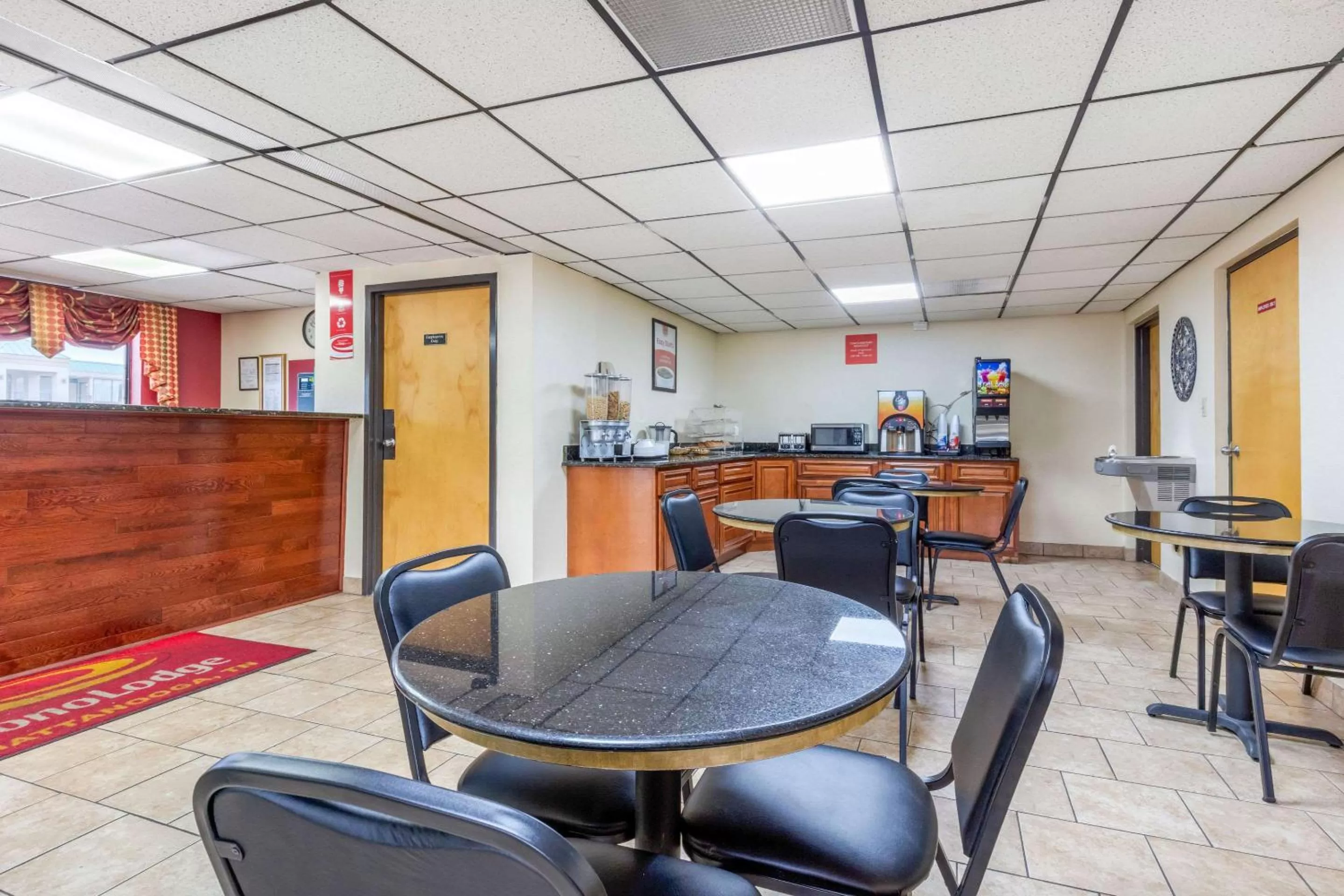 Restaurant/places to eat in Econo Lodge Chattanooga Northeast - Ooltewah