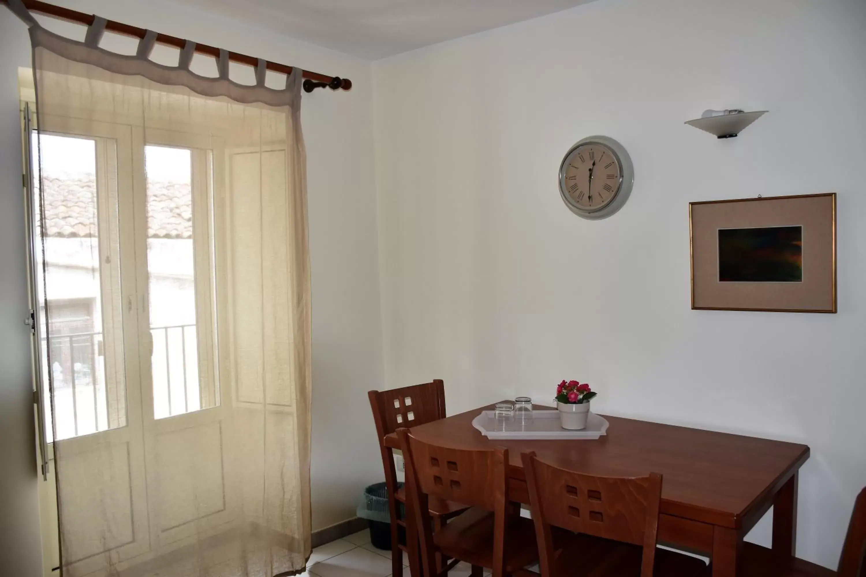 Living room, Dining Area in B&B al Teatro Massimo