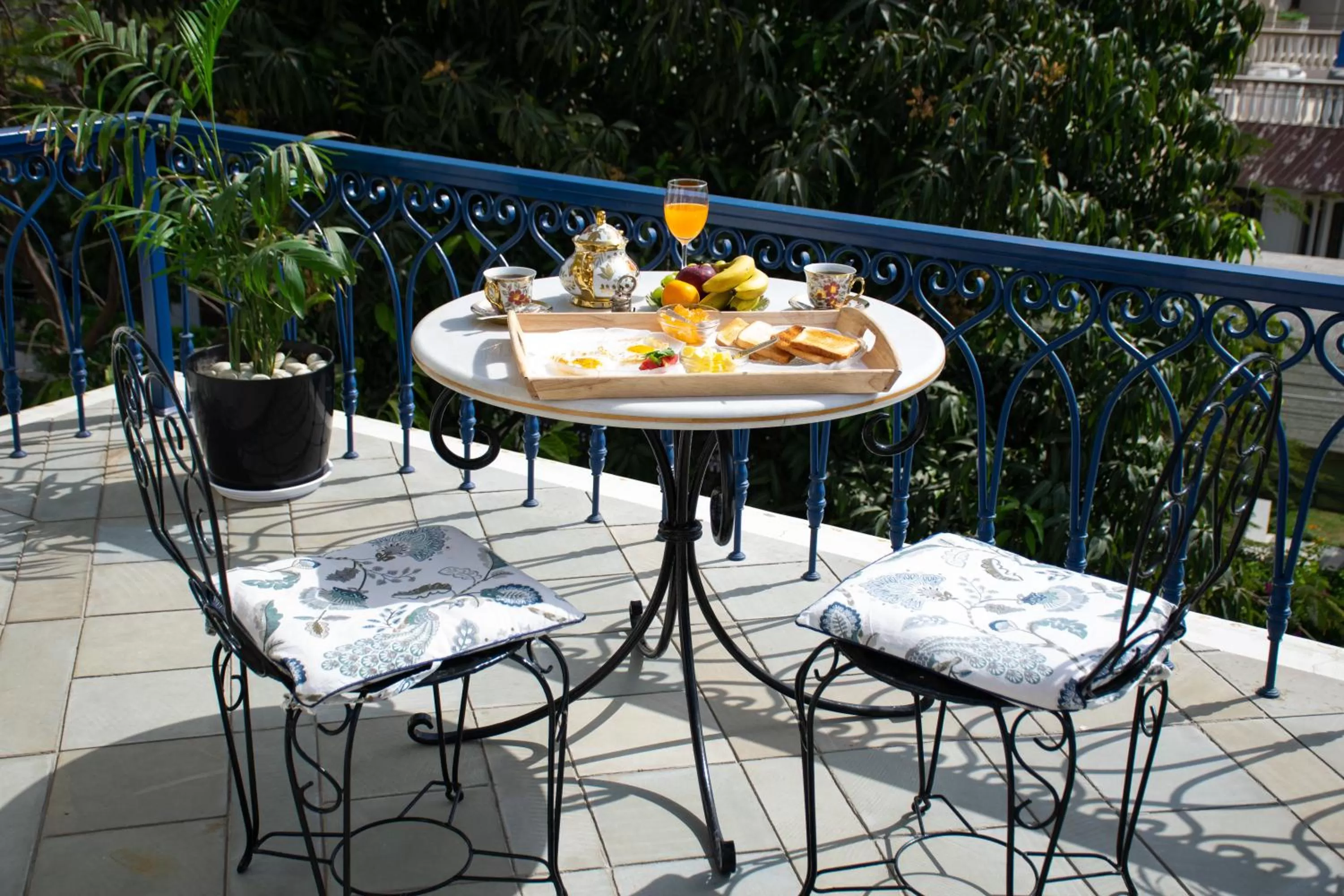 Restaurant/places to eat in Dileep Kothi - A Royal Boutique Luxury Suites in Jaipur