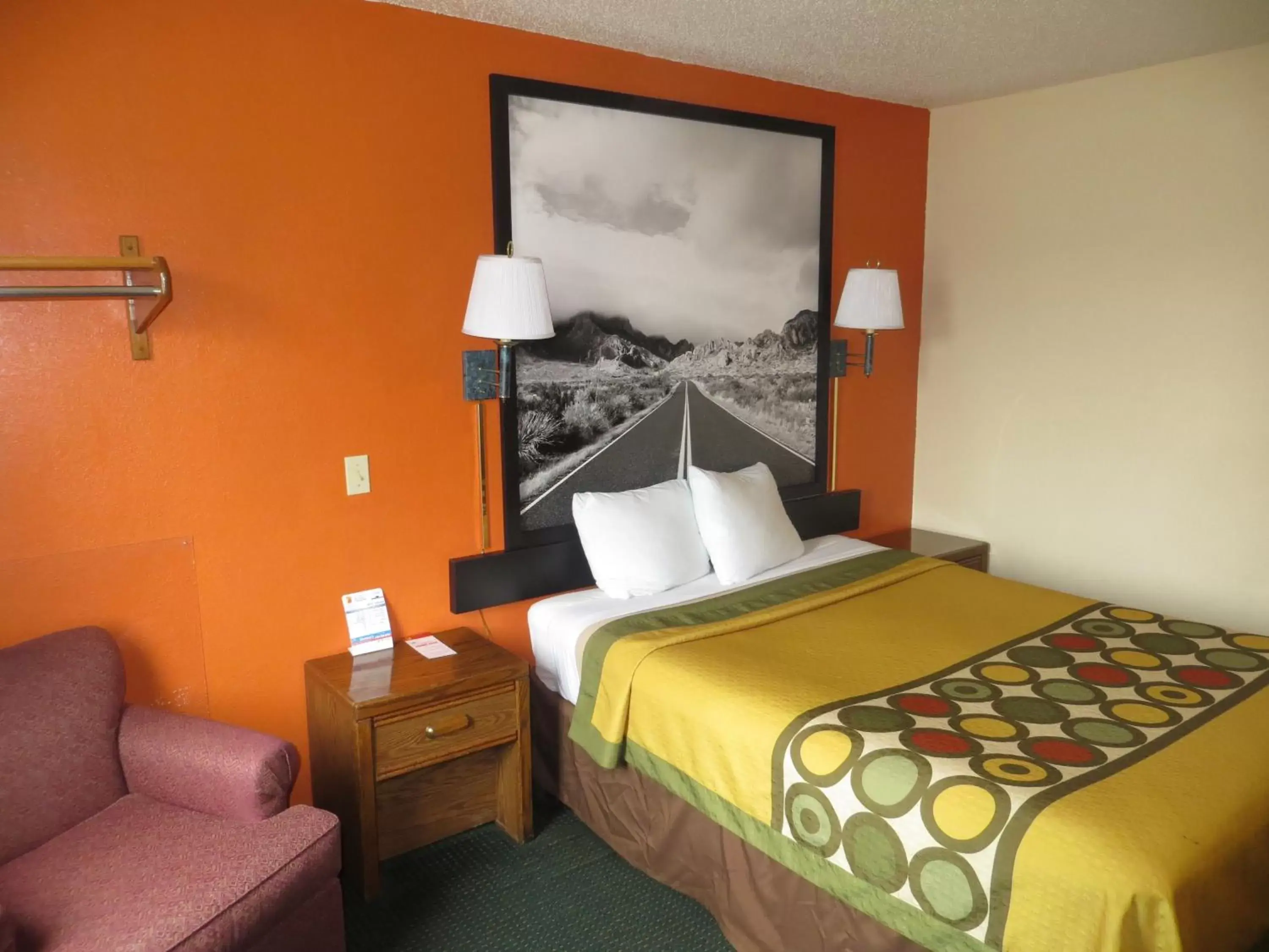 Bedroom, Bed in Super 8 by Wyndham Waco University Area