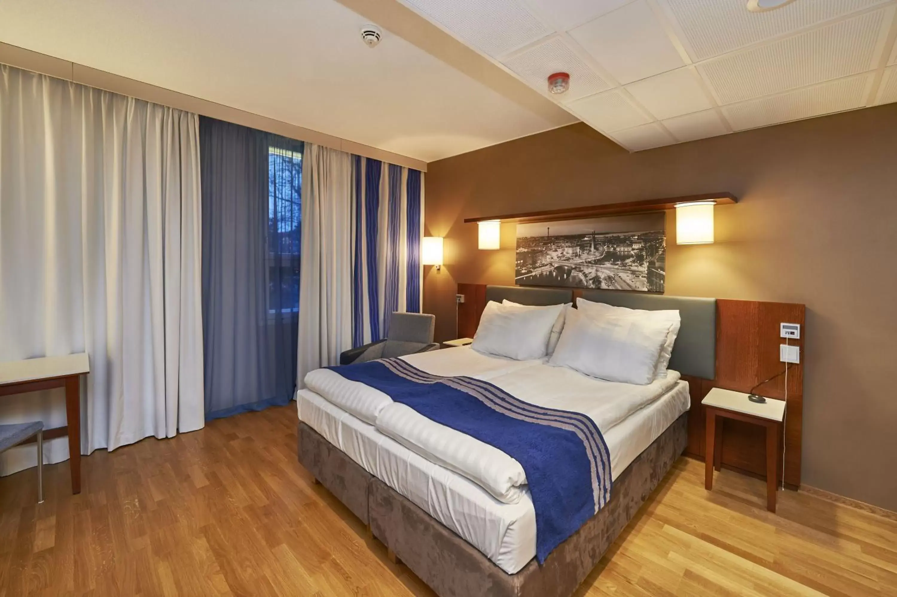 Photo of the whole room, Bed in Holiday Inn Tampere - Central Station, an IHG Hotel