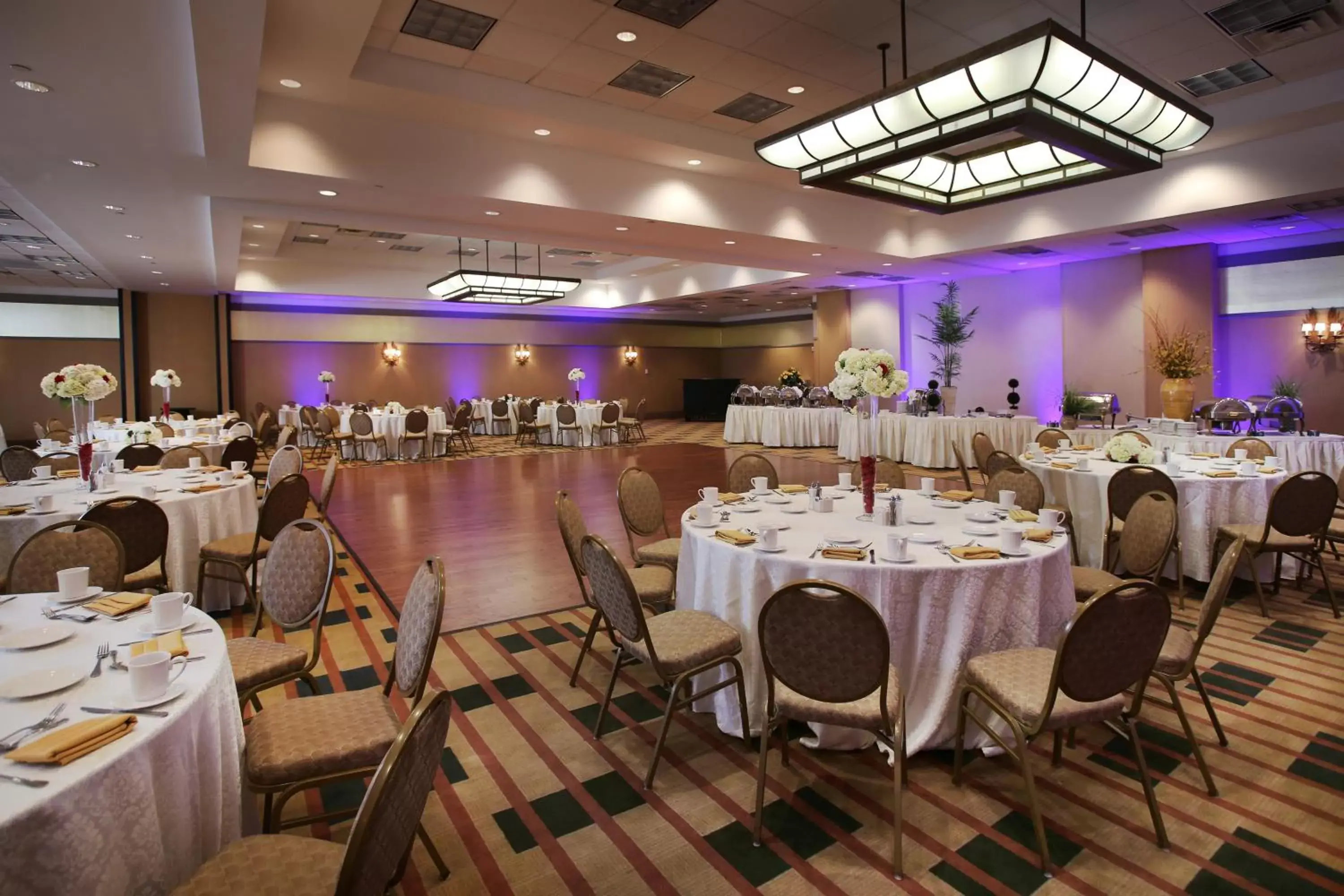 Banquet/Function facilities, Restaurant/Places to Eat in Radisson Hotel Philadelphia Northeast