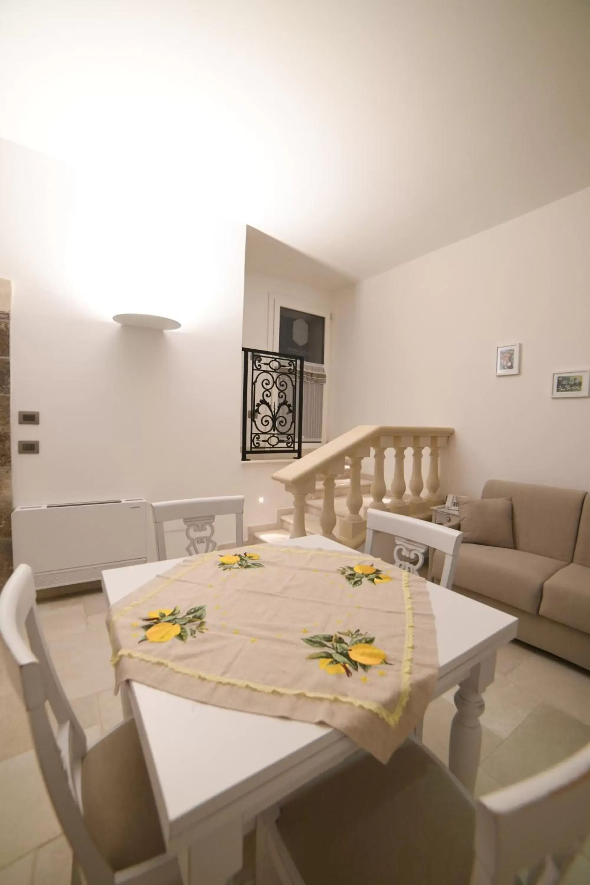 Dining Area in PLAZACARRISI HOTEL & SPA