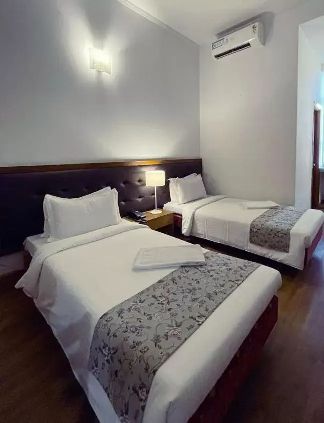 Standard Twin Room in Hotel Tragopan Standard Twin Room in Hotel Tragopan