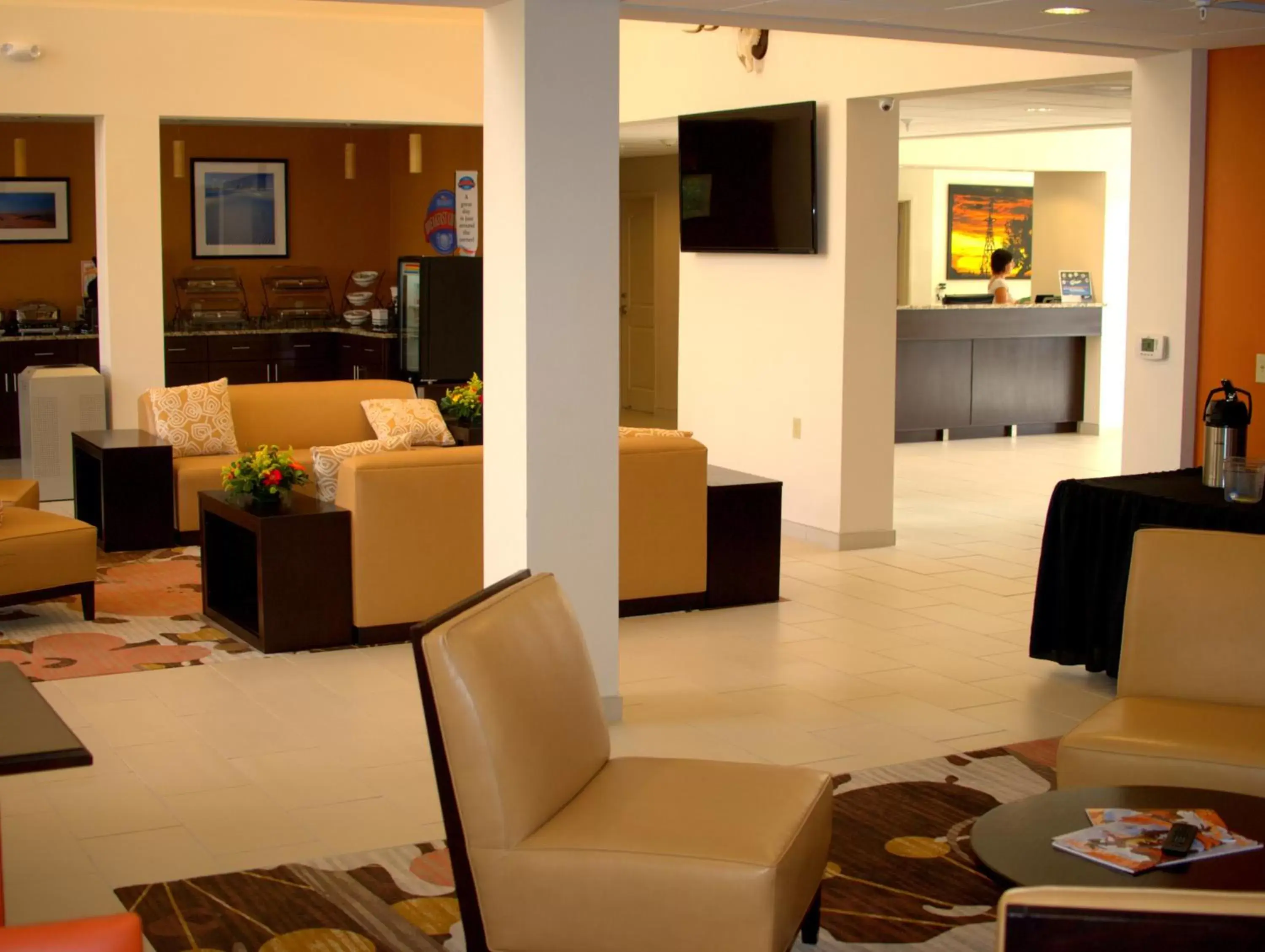 Lobby or reception in Baymont by Wyndham Hobbs Lobby or reception in Baymont by Wyndham Hobbs