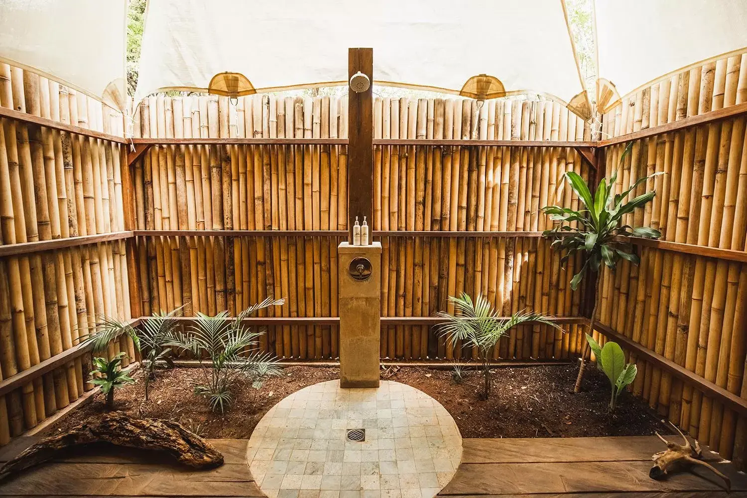 Shower in The Seraya Resort Komodo