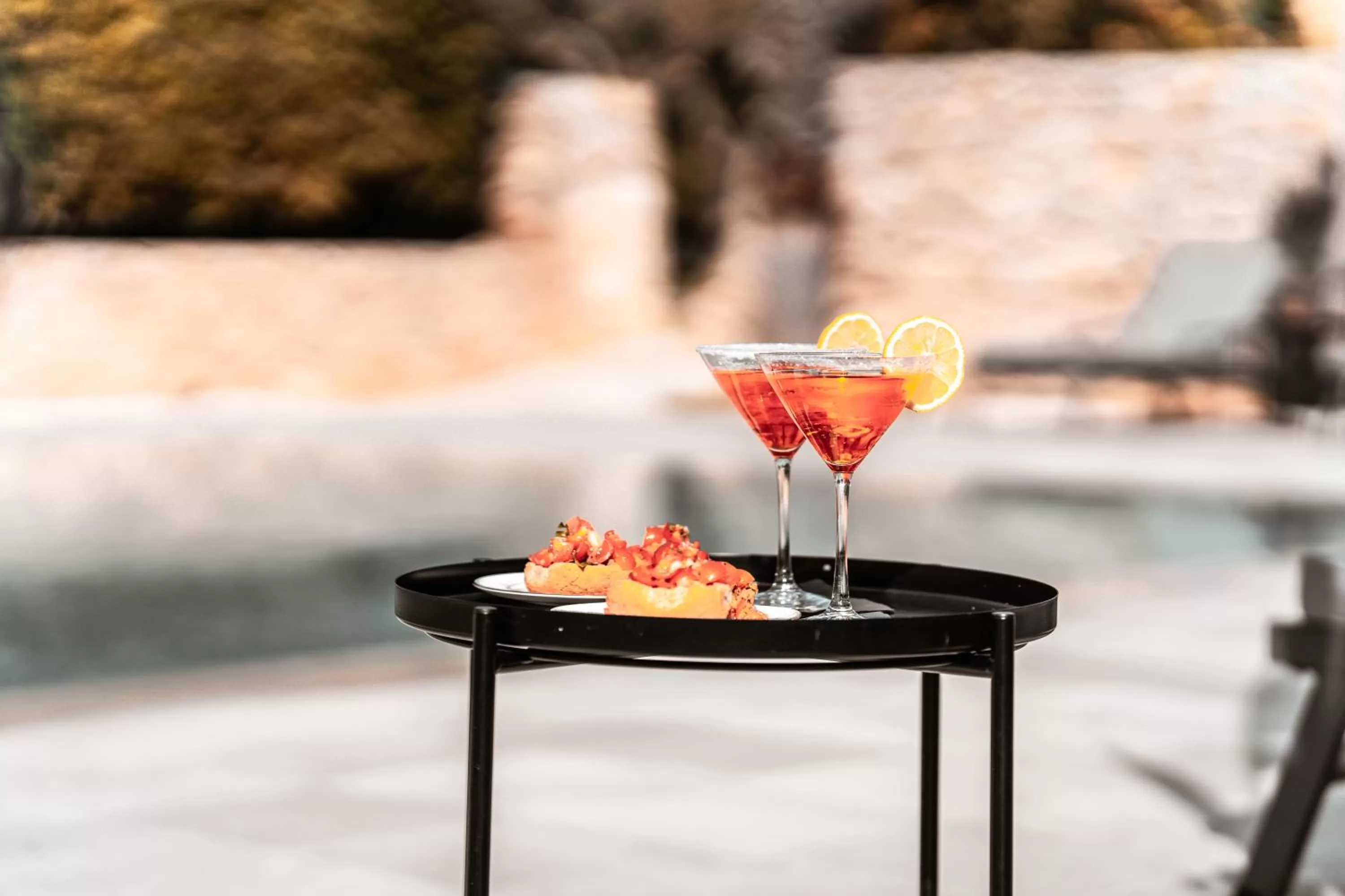 Restaurant/places to eat in Sa Suites