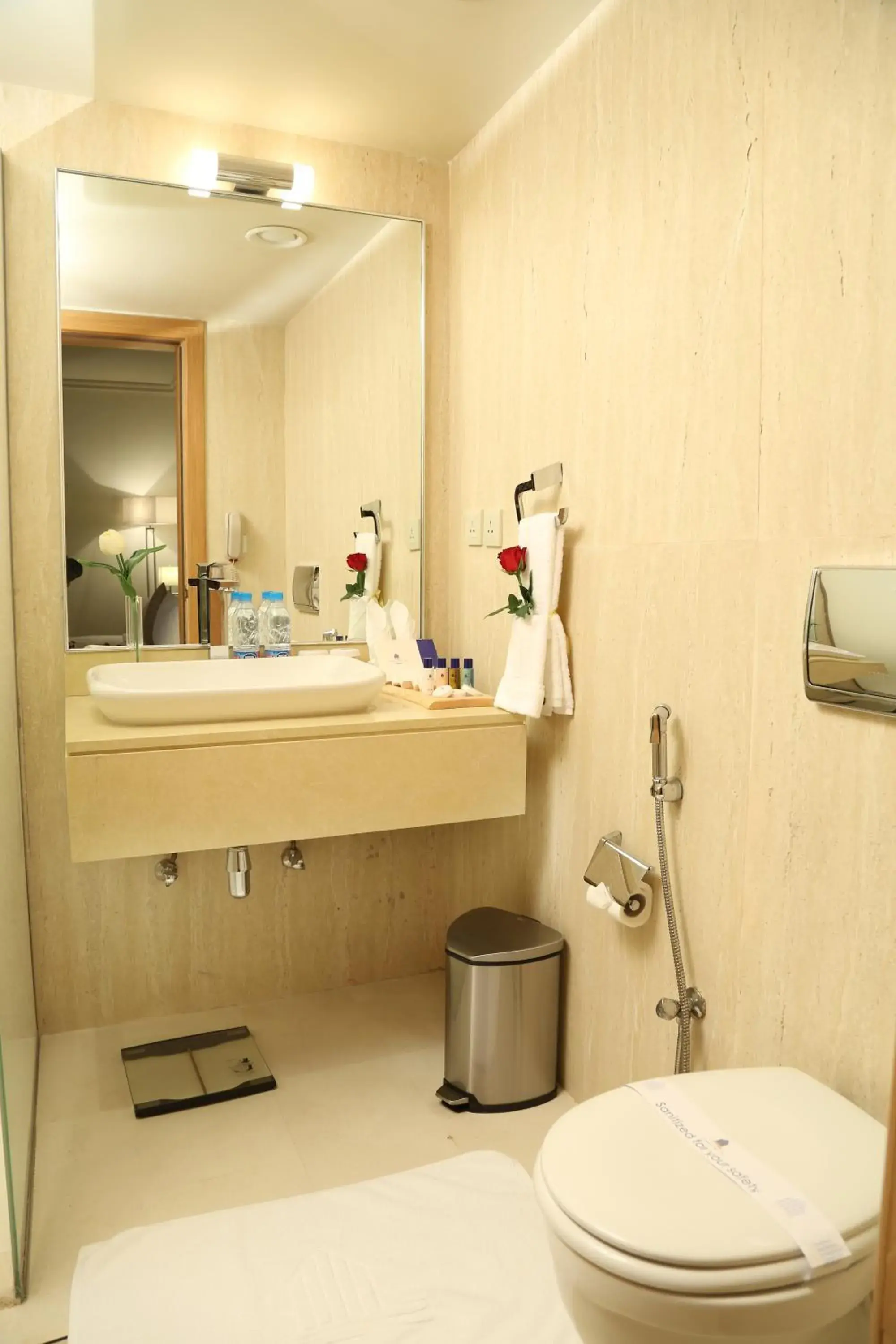 Standard Queen Room in Dammam Palace Hotel Standard Queen Room in Dammam Palace Hotel