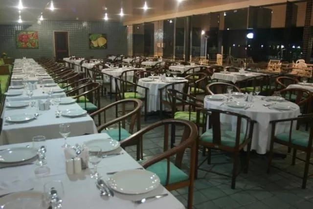Restaurant/places to eat in Hotel Canarius D'Gaibu