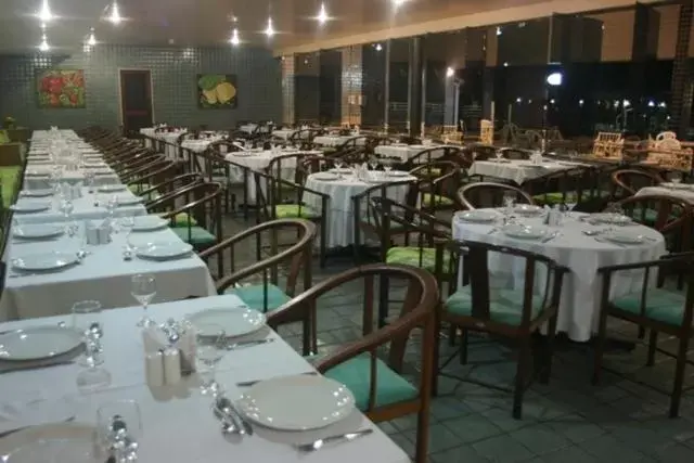 Restaurant/Places to Eat in Hotel Canarius D'Gaibu