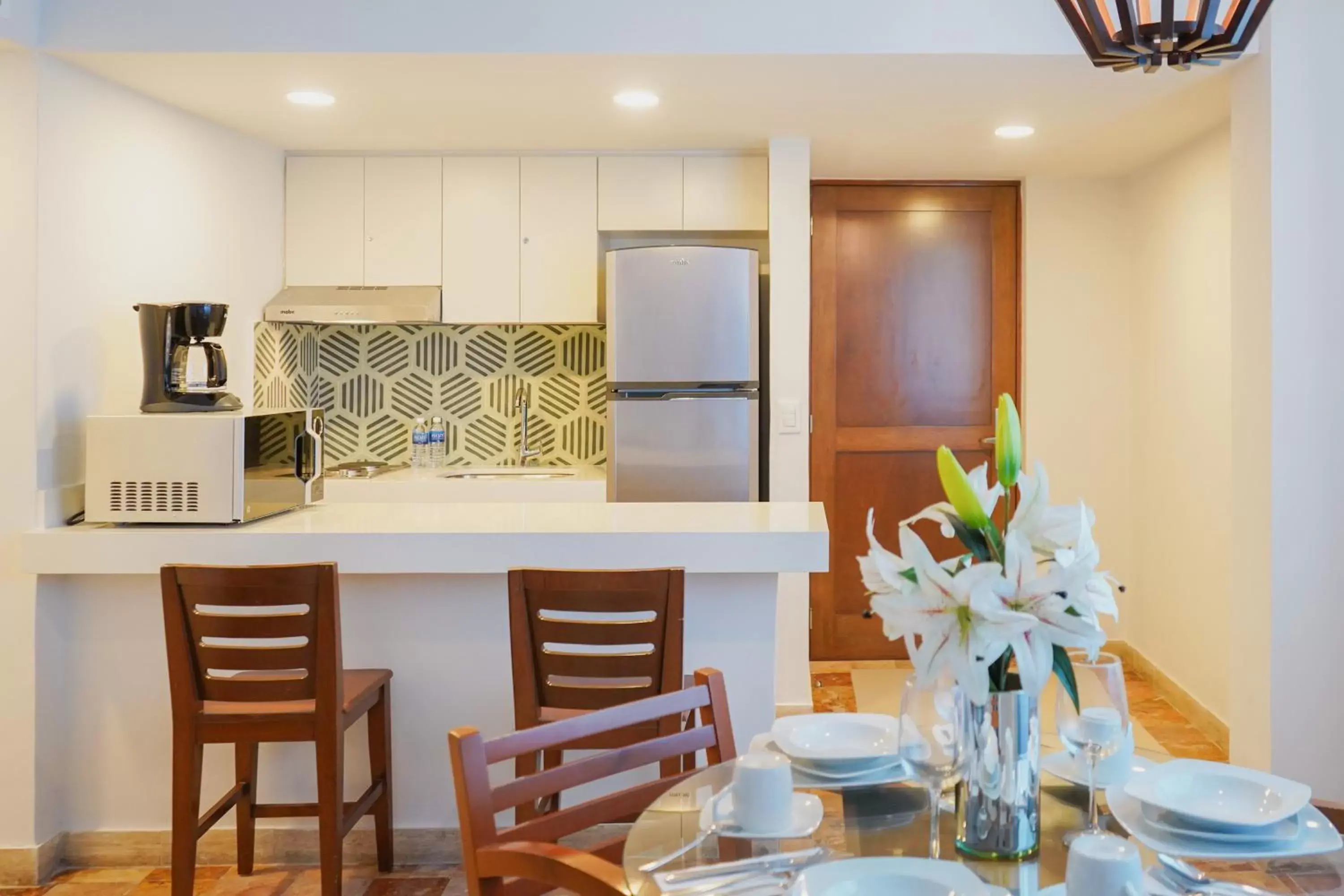 Kitchen or kitchenette, Dining Area in Luna Palace