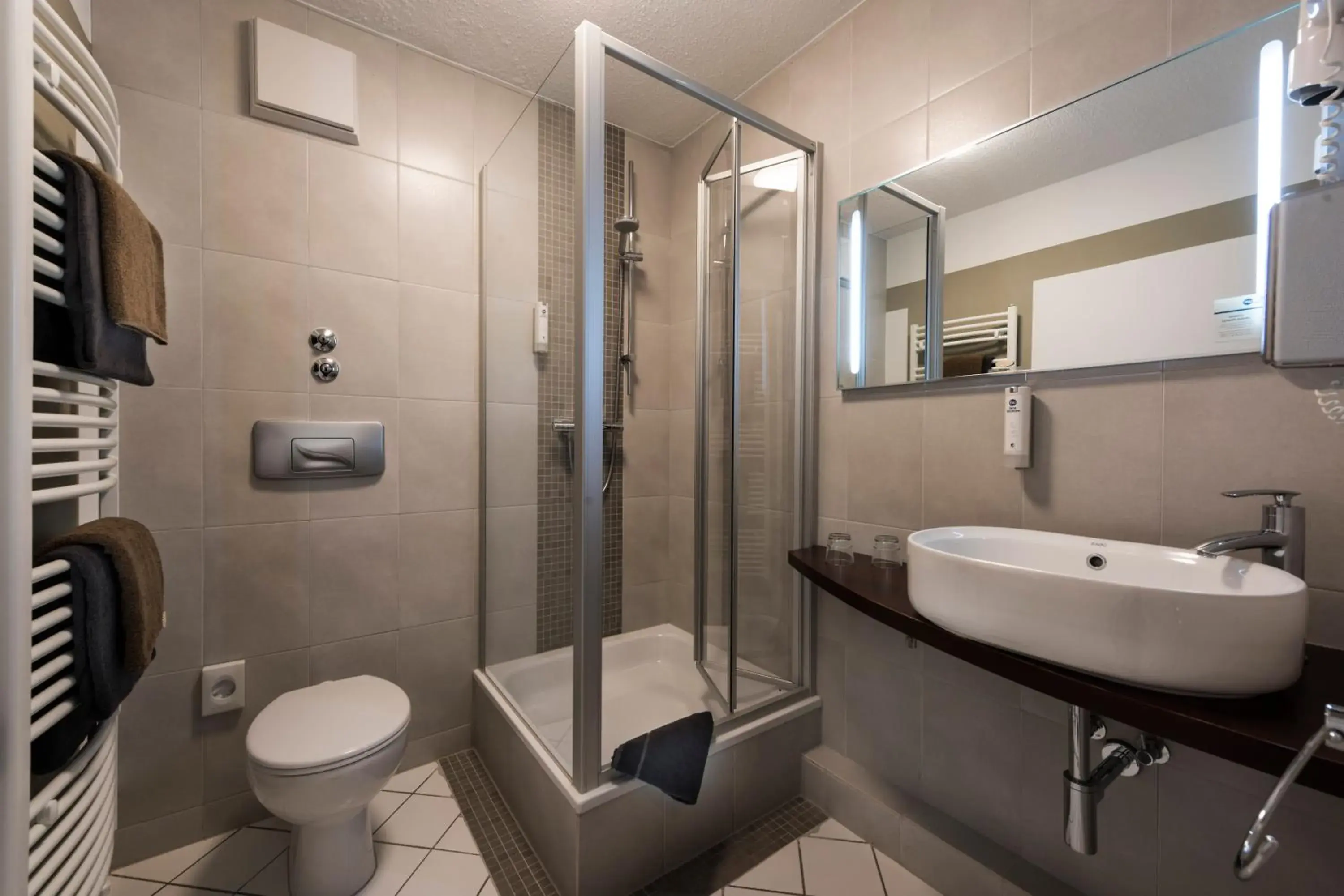 Shower, Bathroom in Best Western Hotel Ambassador