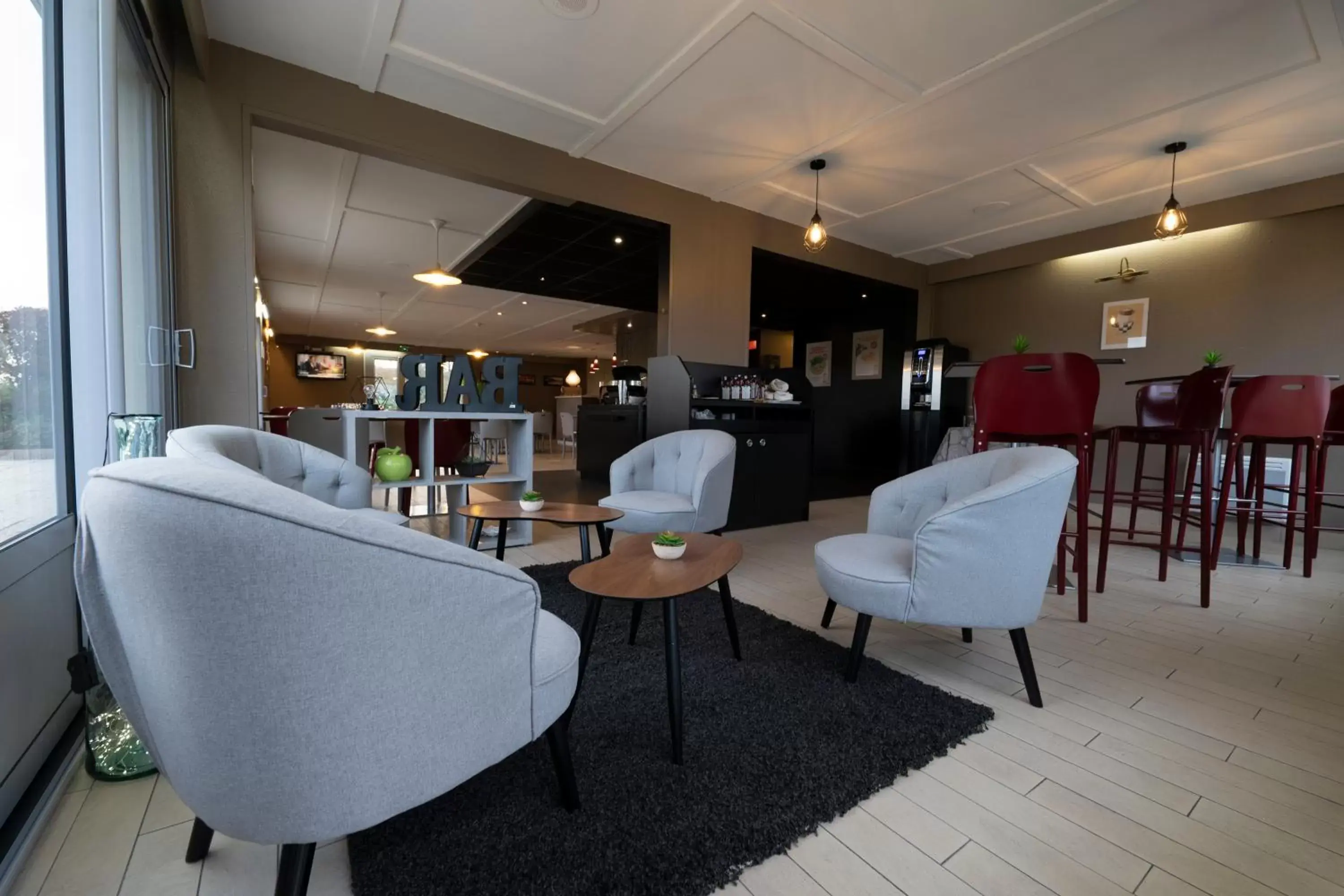 Lounge or bar in Campanile Lorient - Lanester Lounge or bar in Campanile Lorient - Lanester