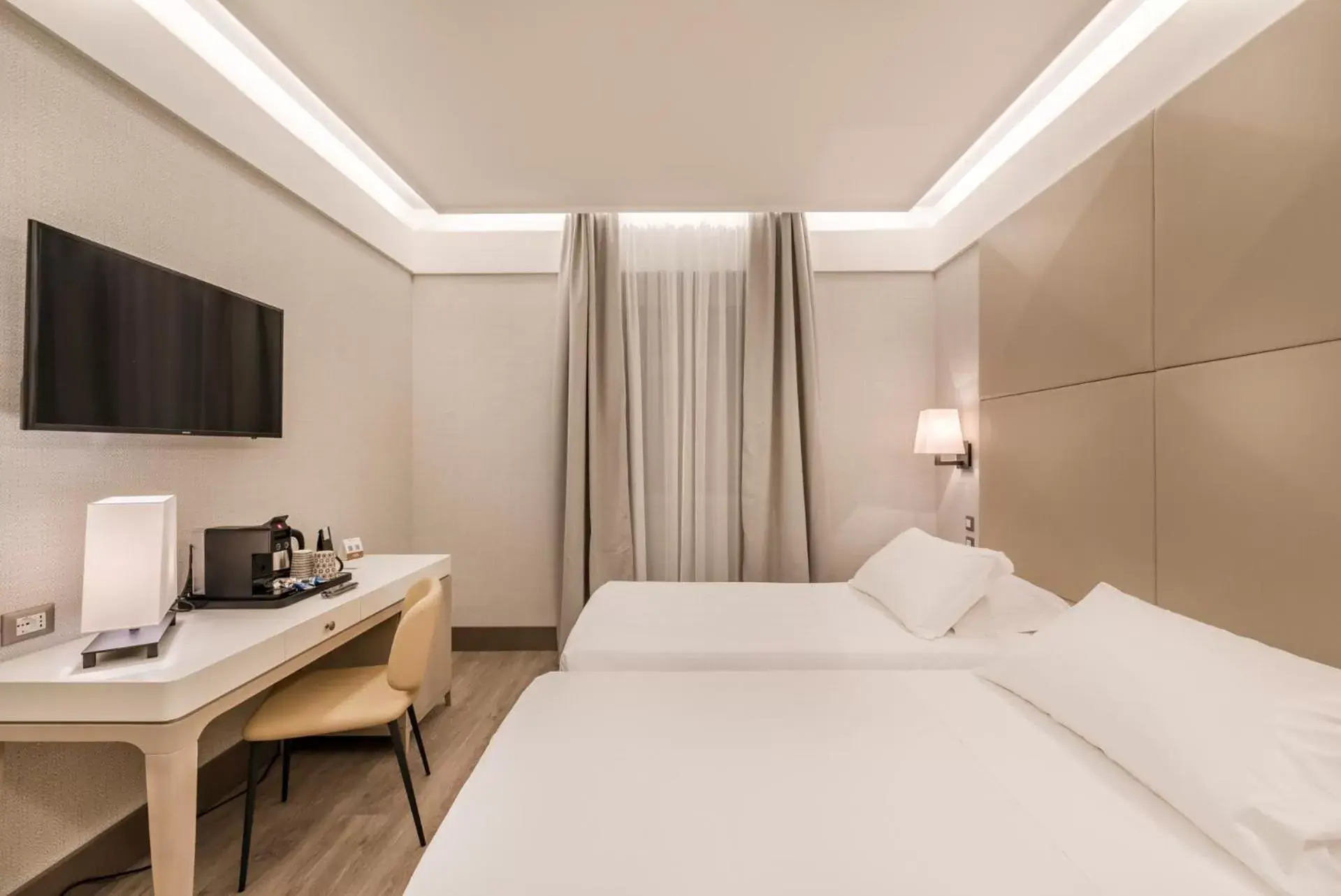 Bed in Hotel Firenze e Continentale