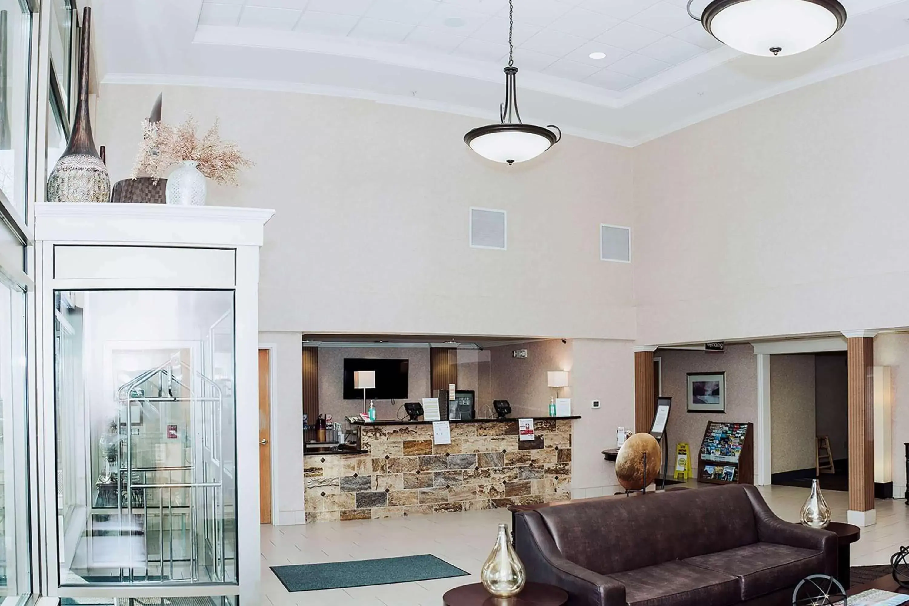 Lobby or reception in Ramada by Wyndham Yakima