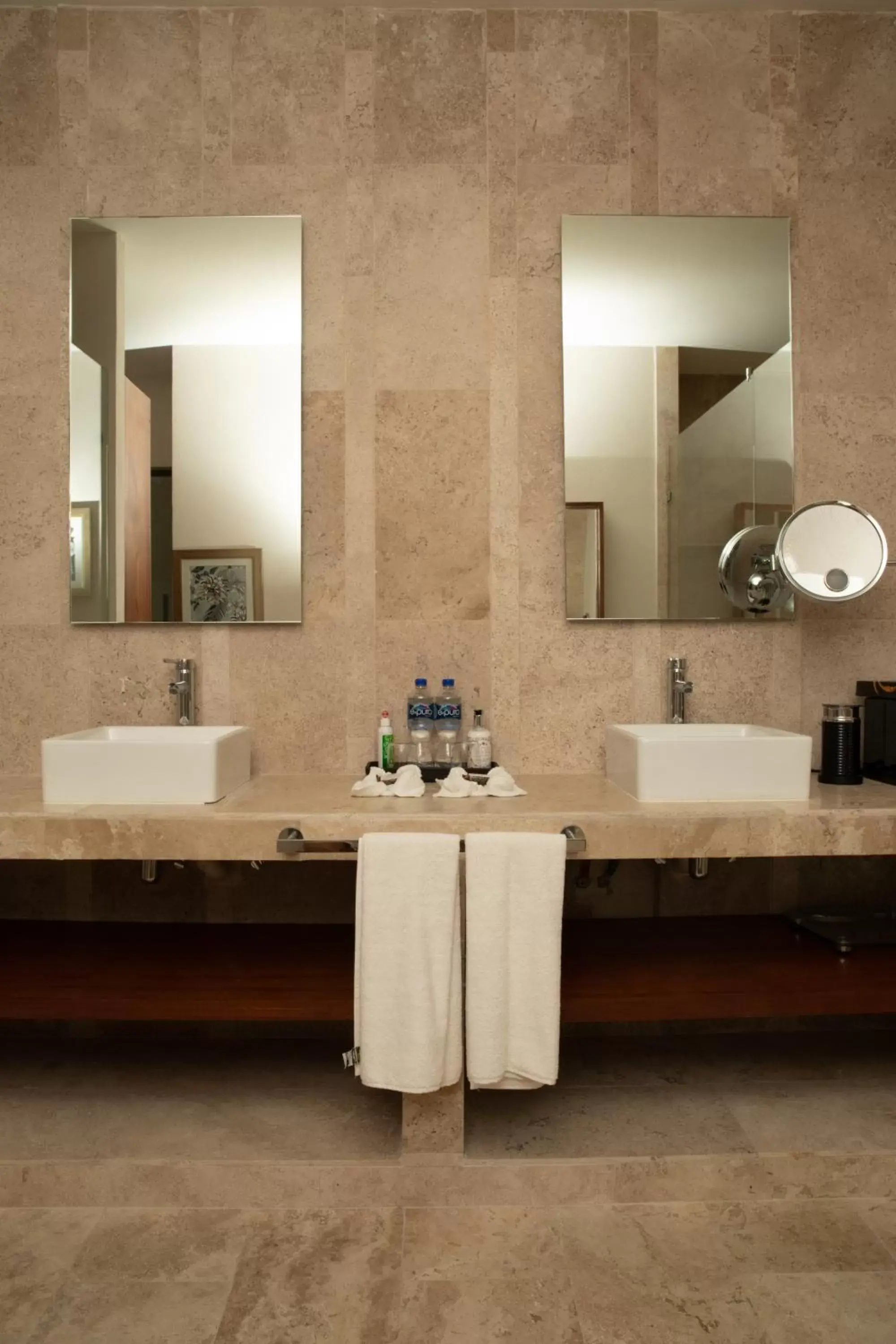 Bathroom in Xaha Villas Suites & Golf Resort