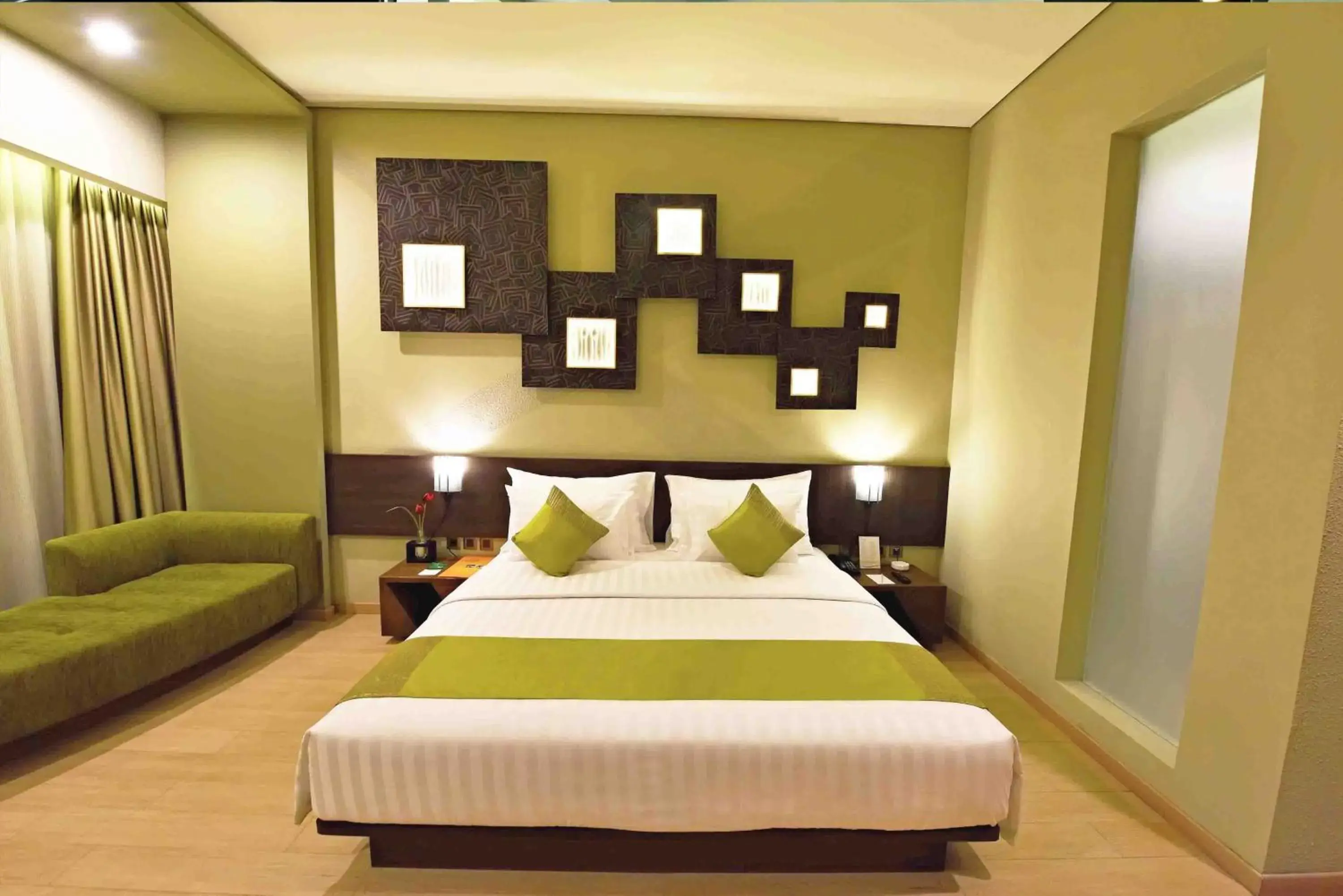 Photo of the whole room, Bed in Holiday Inn Cikarang Jababeka, an IHG Hotel