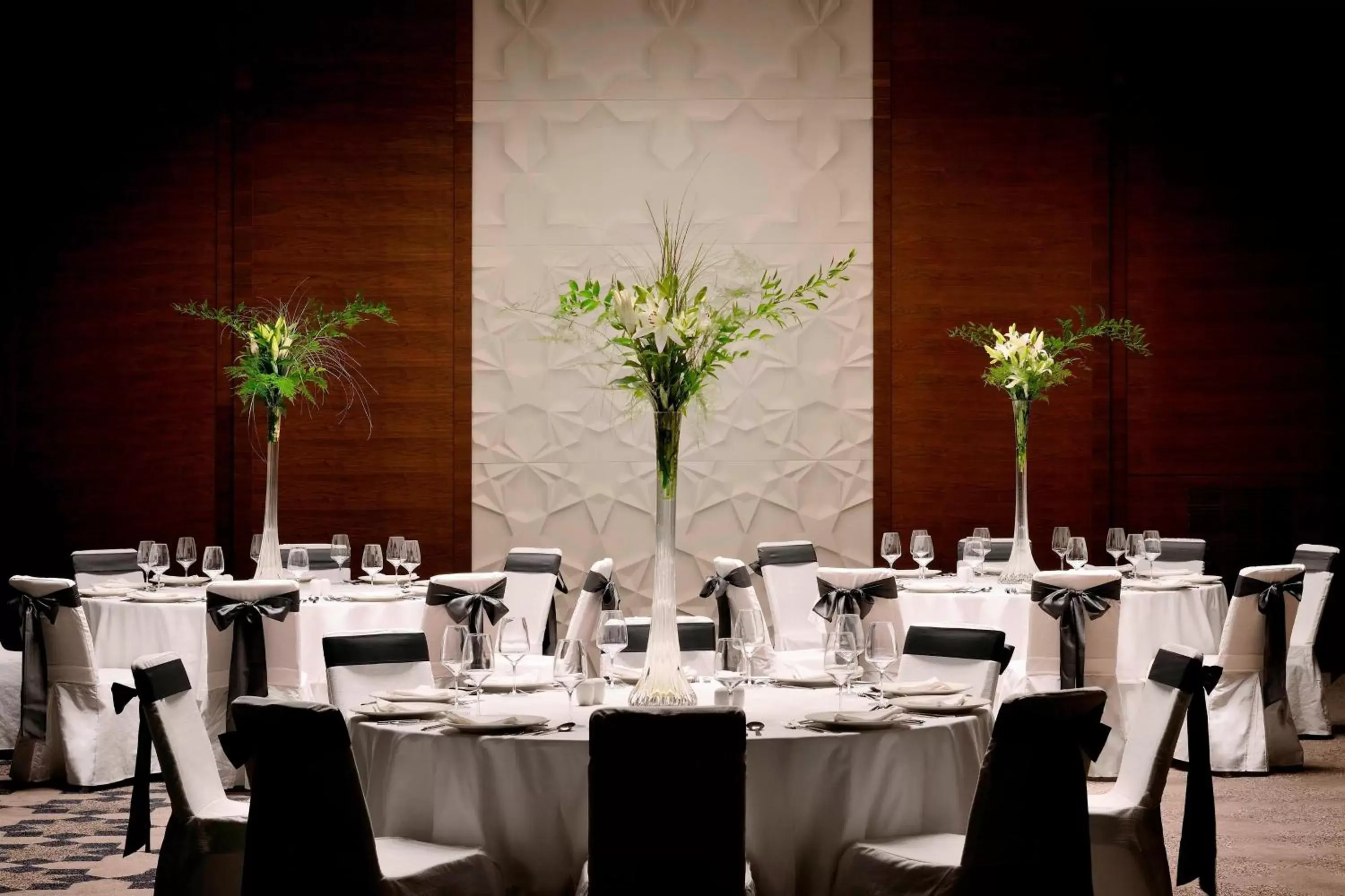 Meeting/conference room, Restaurant/Places to Eat in Constantine Marriott Hotel