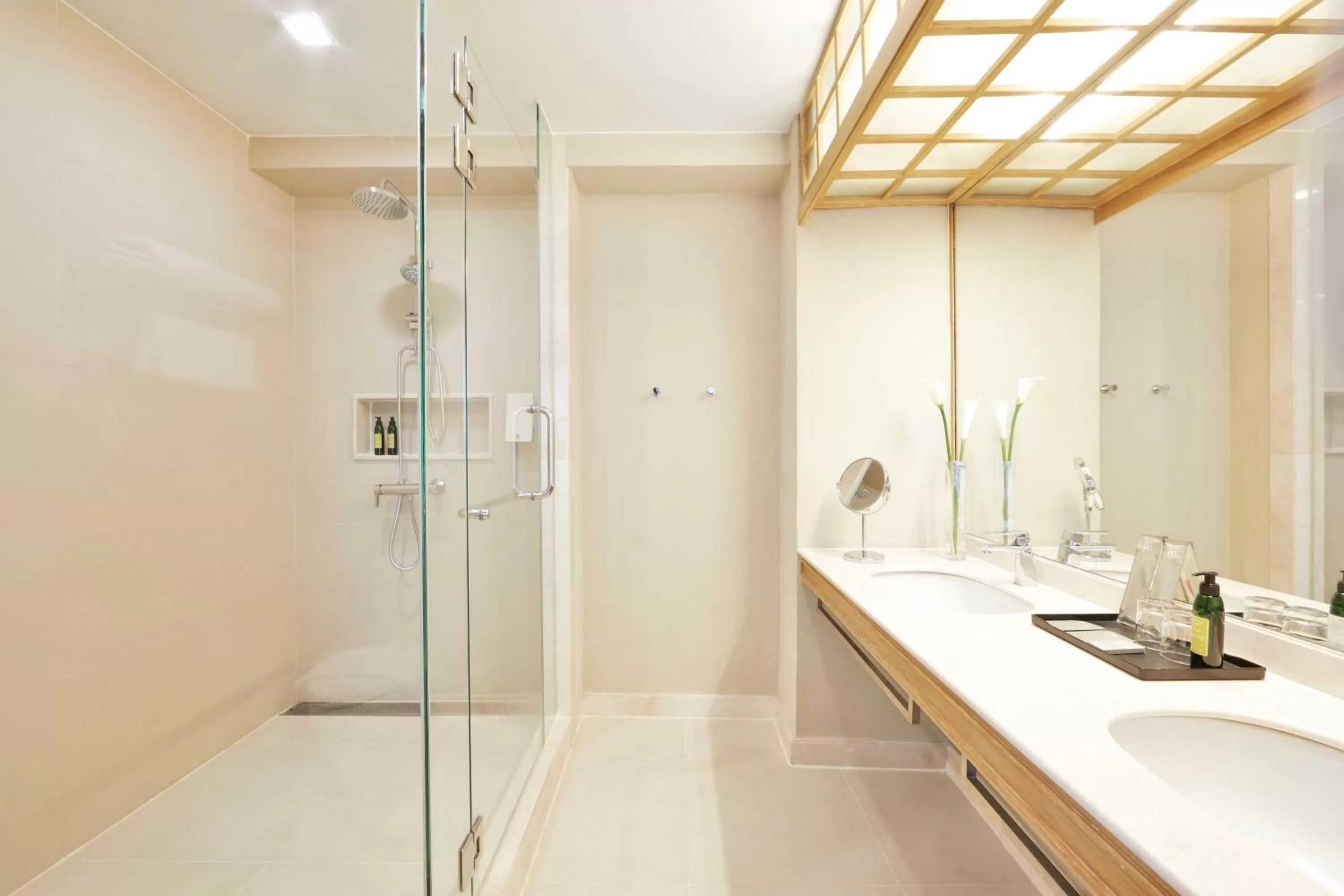 The Quarter Hualamphong by UHG