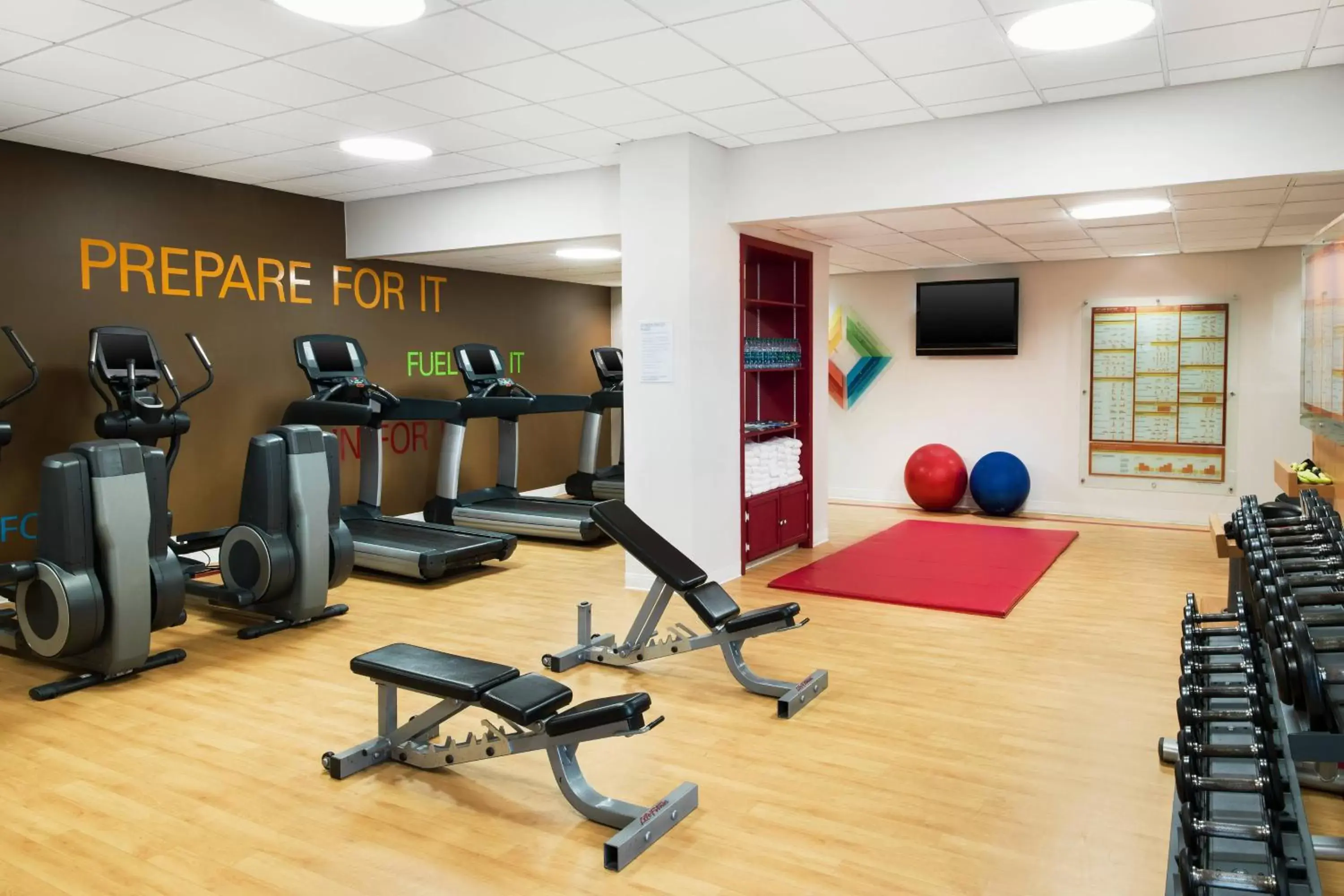 Fitness centre/facilities, Fitness Center/Facilities in Sheraton Charlotte Airport