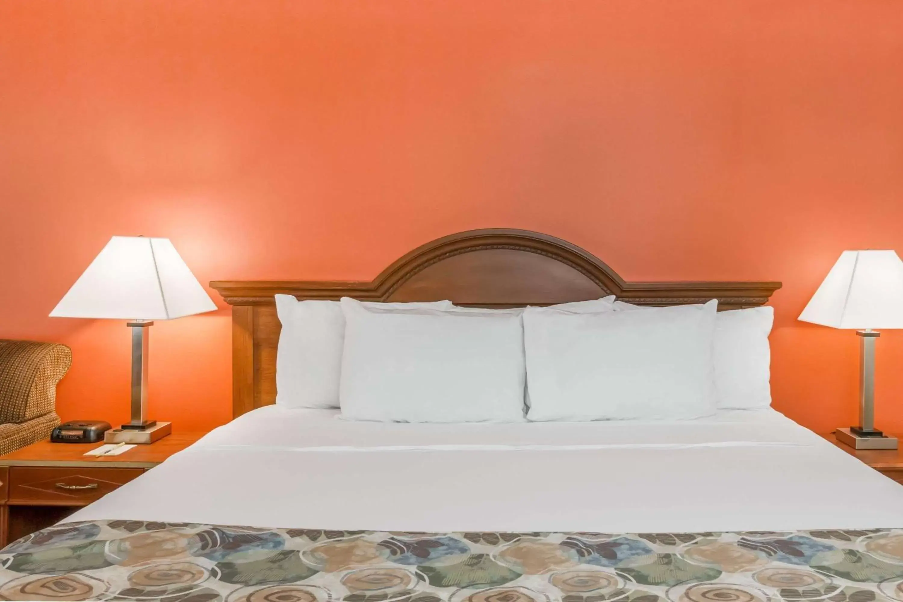 Photo of the whole room, Bed in Days Inn by Wyndham Shallotte Photo of the whole room, Bed in Days Inn by Wyndham Shallotte