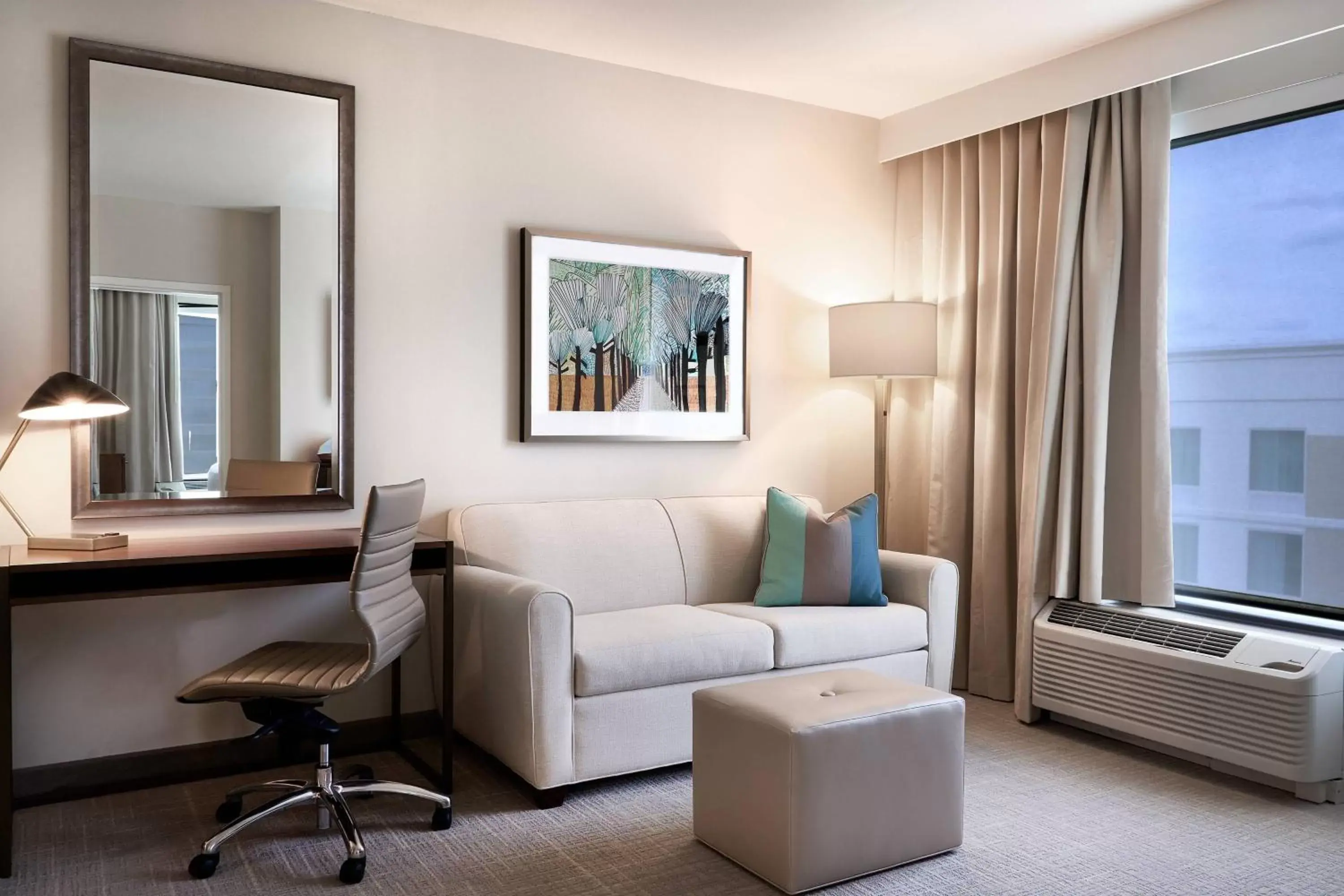 Photo of the whole room, Seating Area in TownePlace Suites by Marriott Orlando Downtown