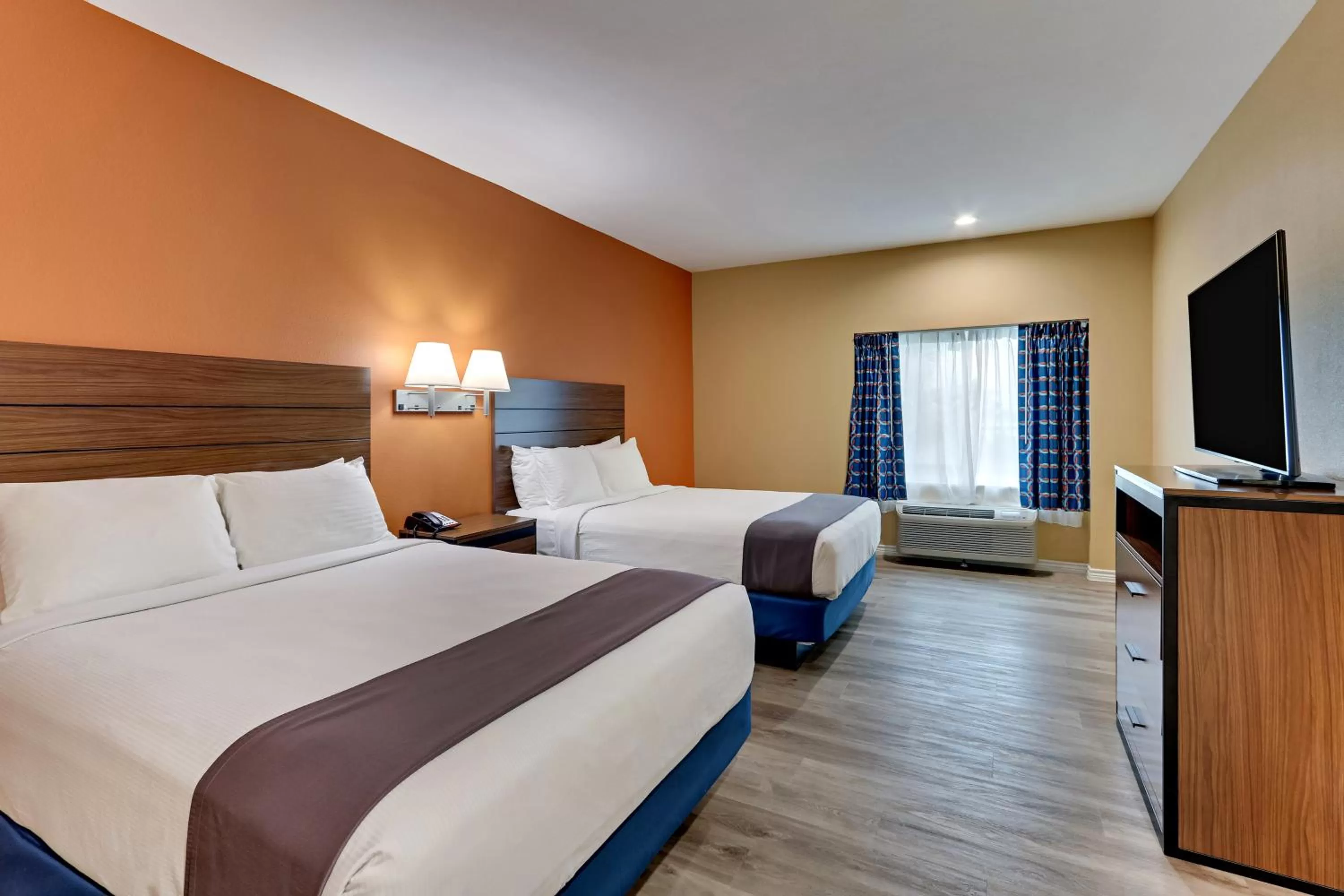 Bed in Captains Quarters Inn