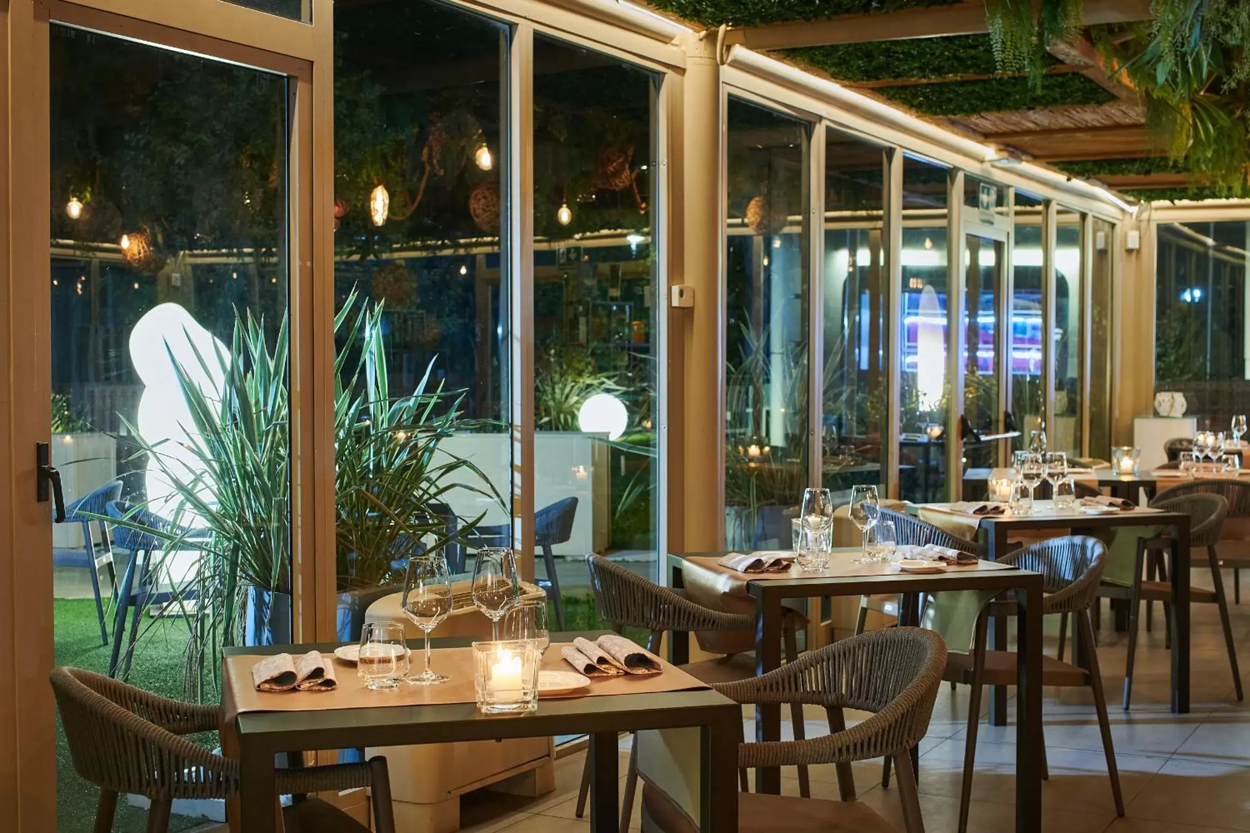 Restaurant/Places to Eat in San Ranieri Hotel