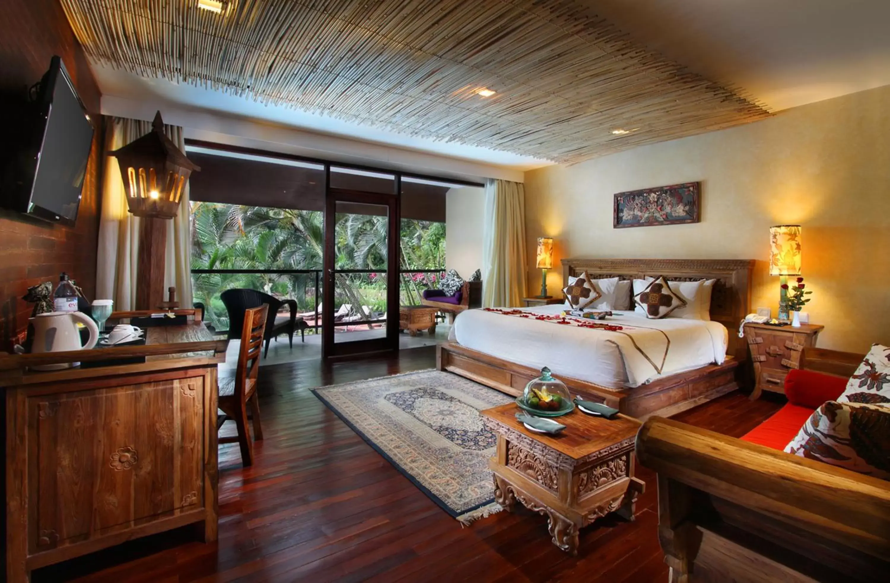 Bed in Kupu Kupu Barong Villas and Tree Spa by L’OCCITANE