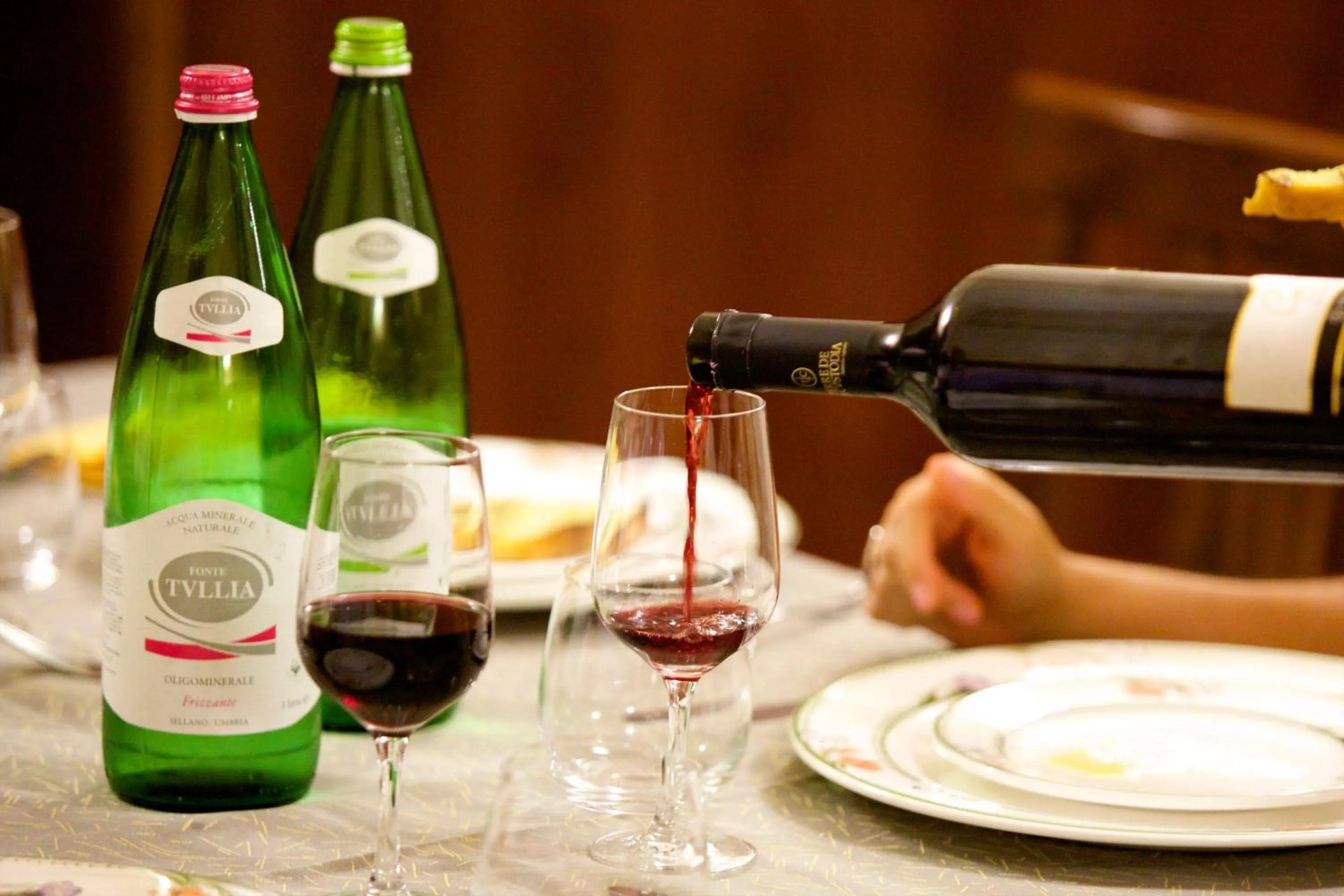 Restaurant/places to eat in Campiglione Hotel