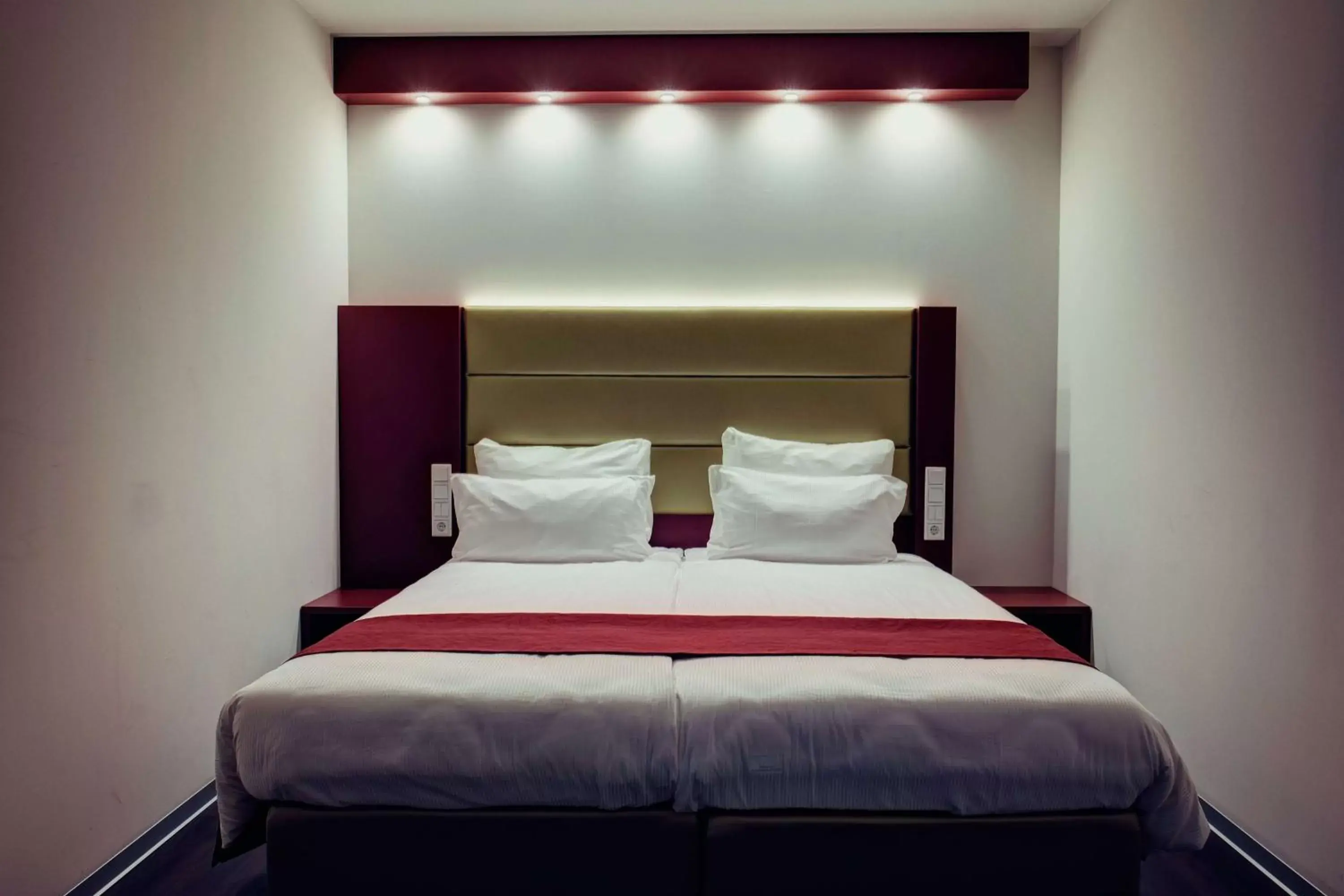 Bed in Amedia Amsterdam Airport, Trademark Collection by Wyndham