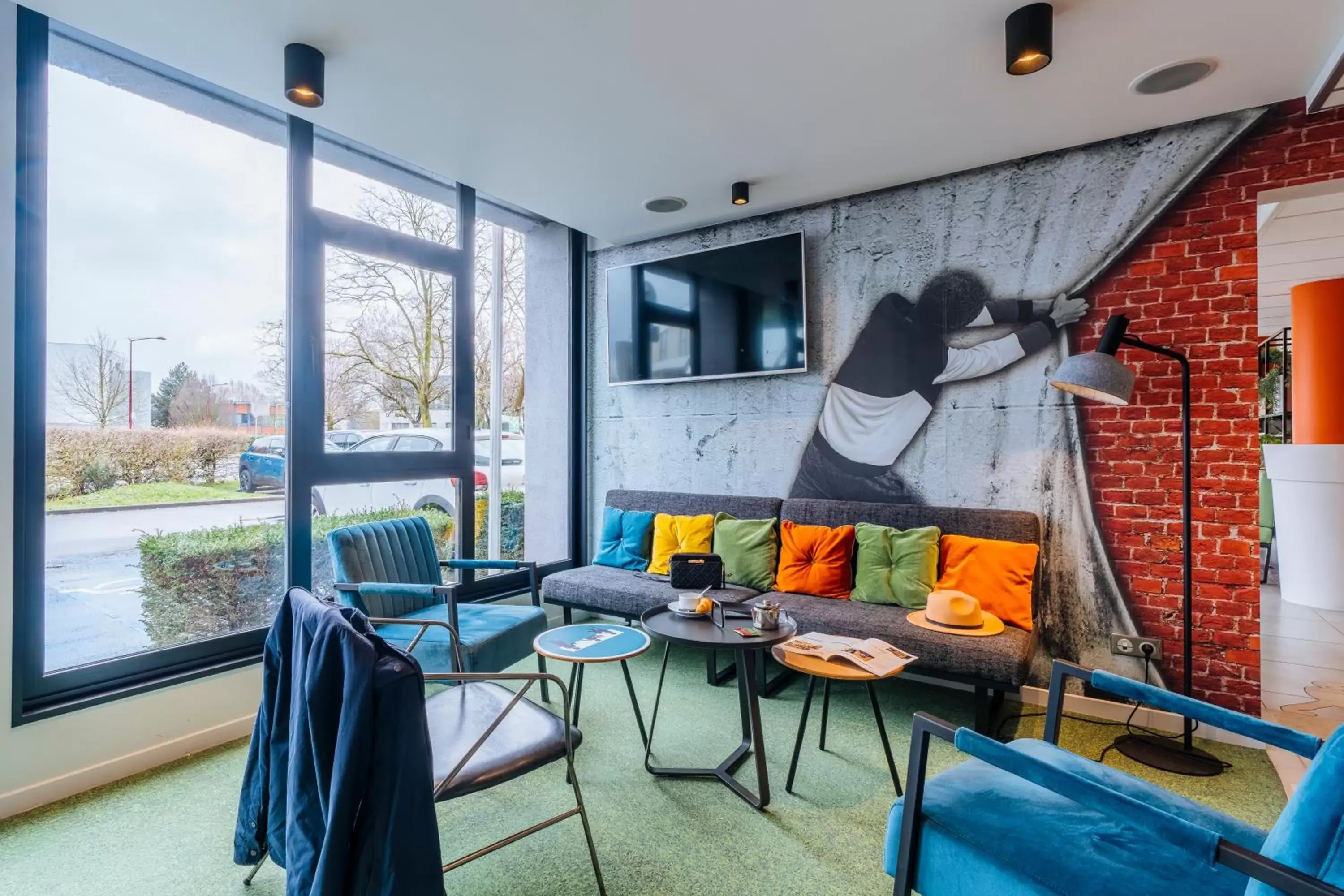 Lounge or bar in Ibis Styles Lille Marcq En Baroeul