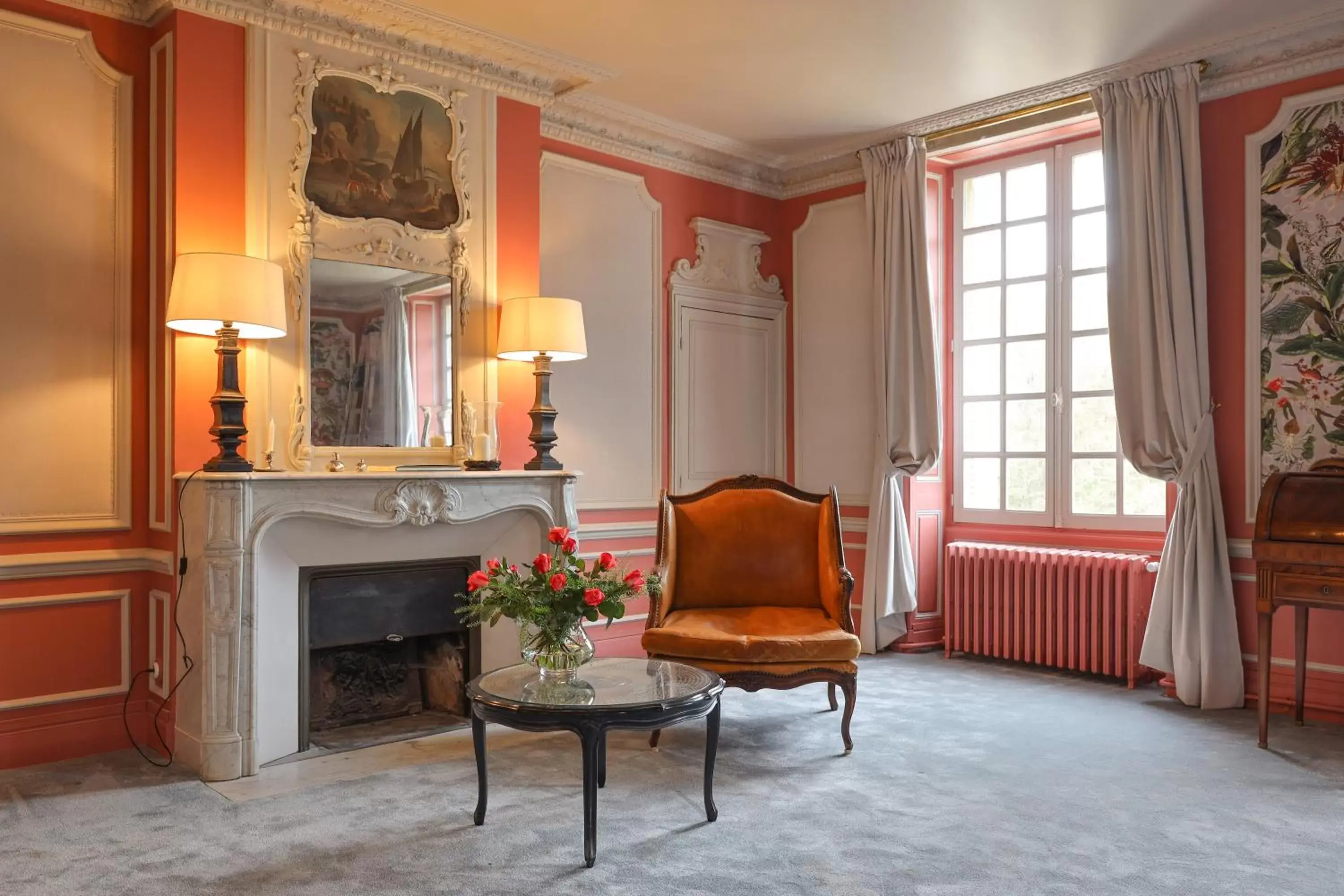 Photo of the whole room, Seating Area in Château de la Huberdière