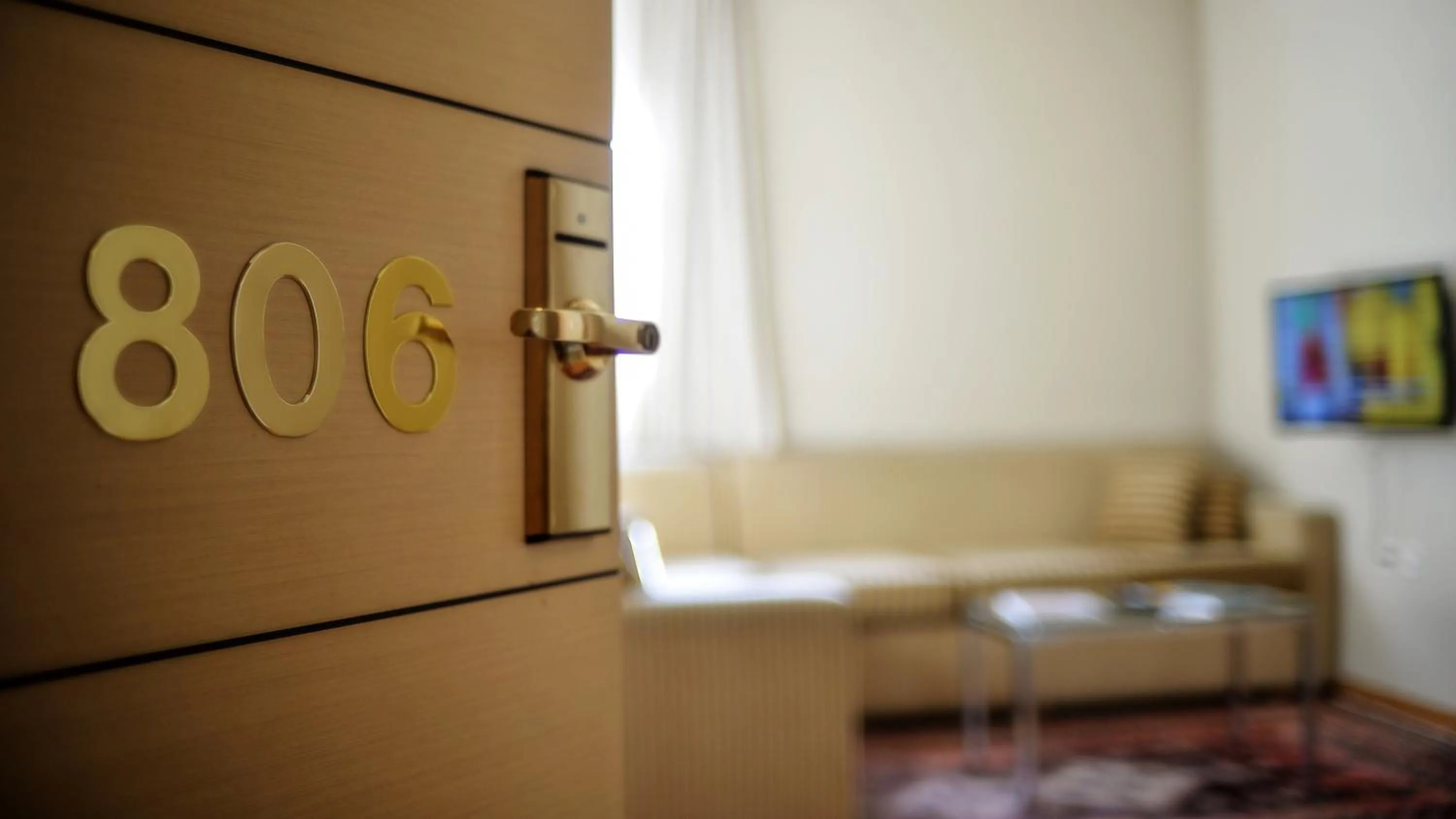 Photo of the whole room in Astoria Hotel Thessaloniki