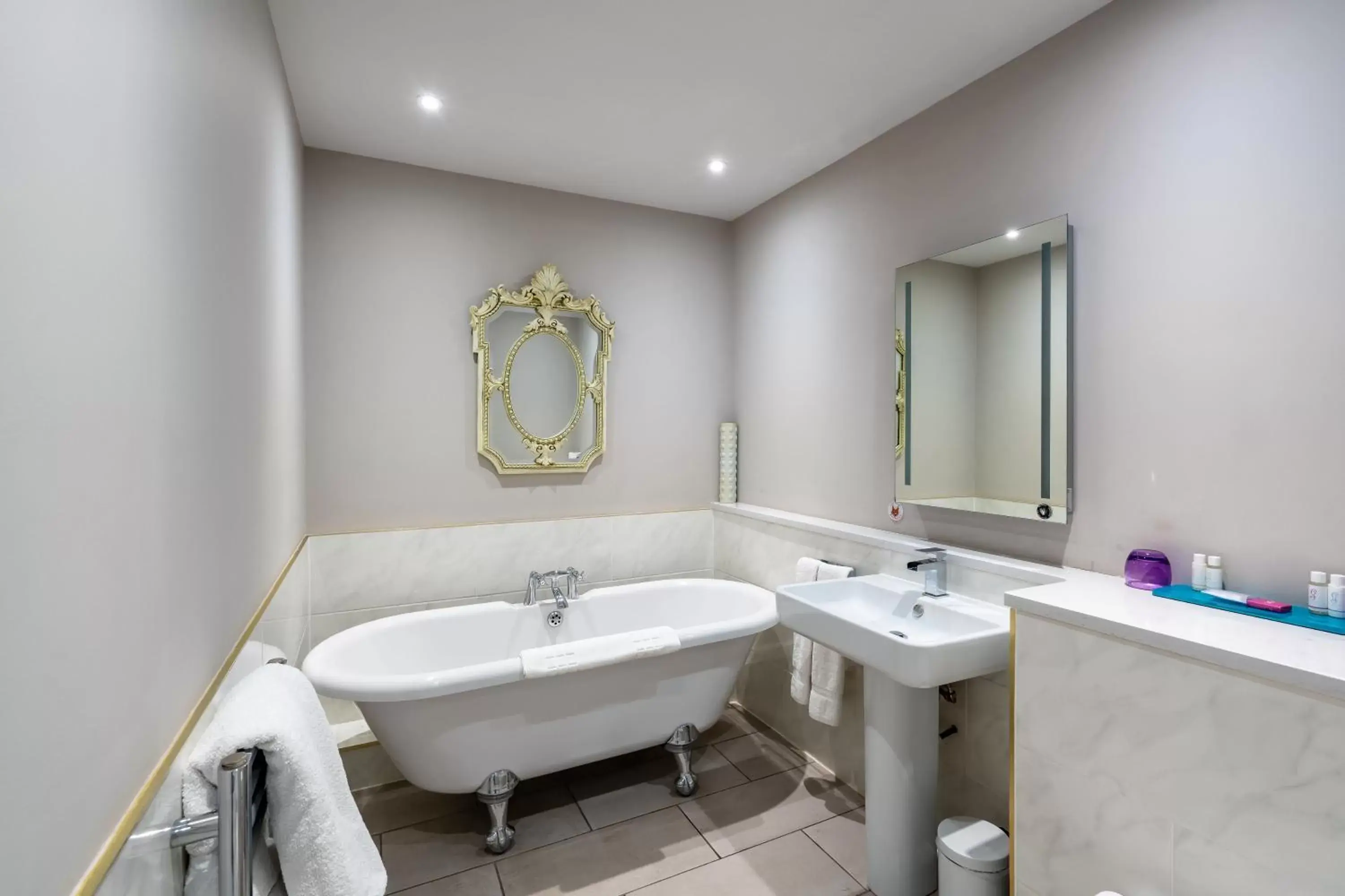 Bathroom in Banchory Lodge Hotel