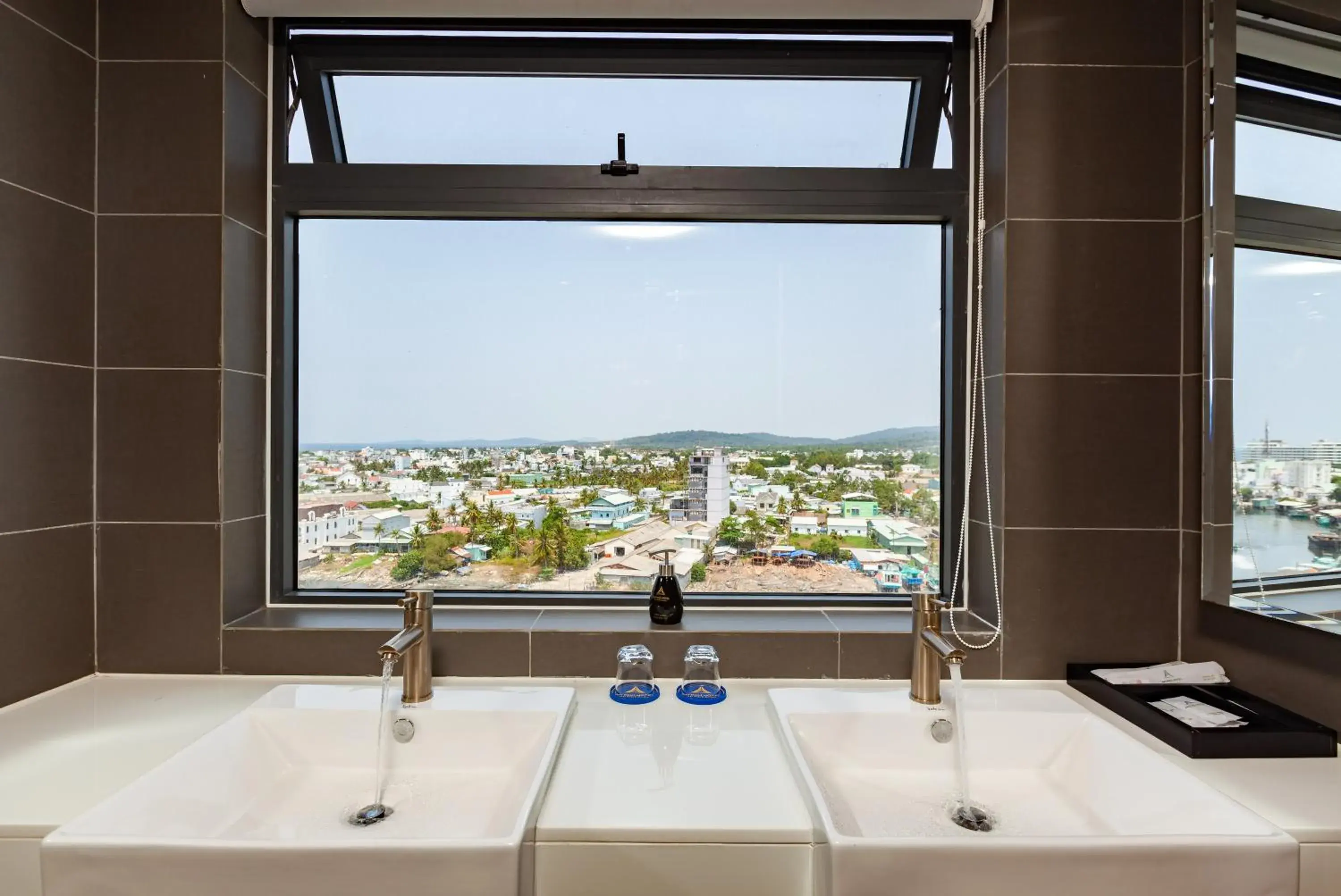 Bathroom in An Phu Hotel