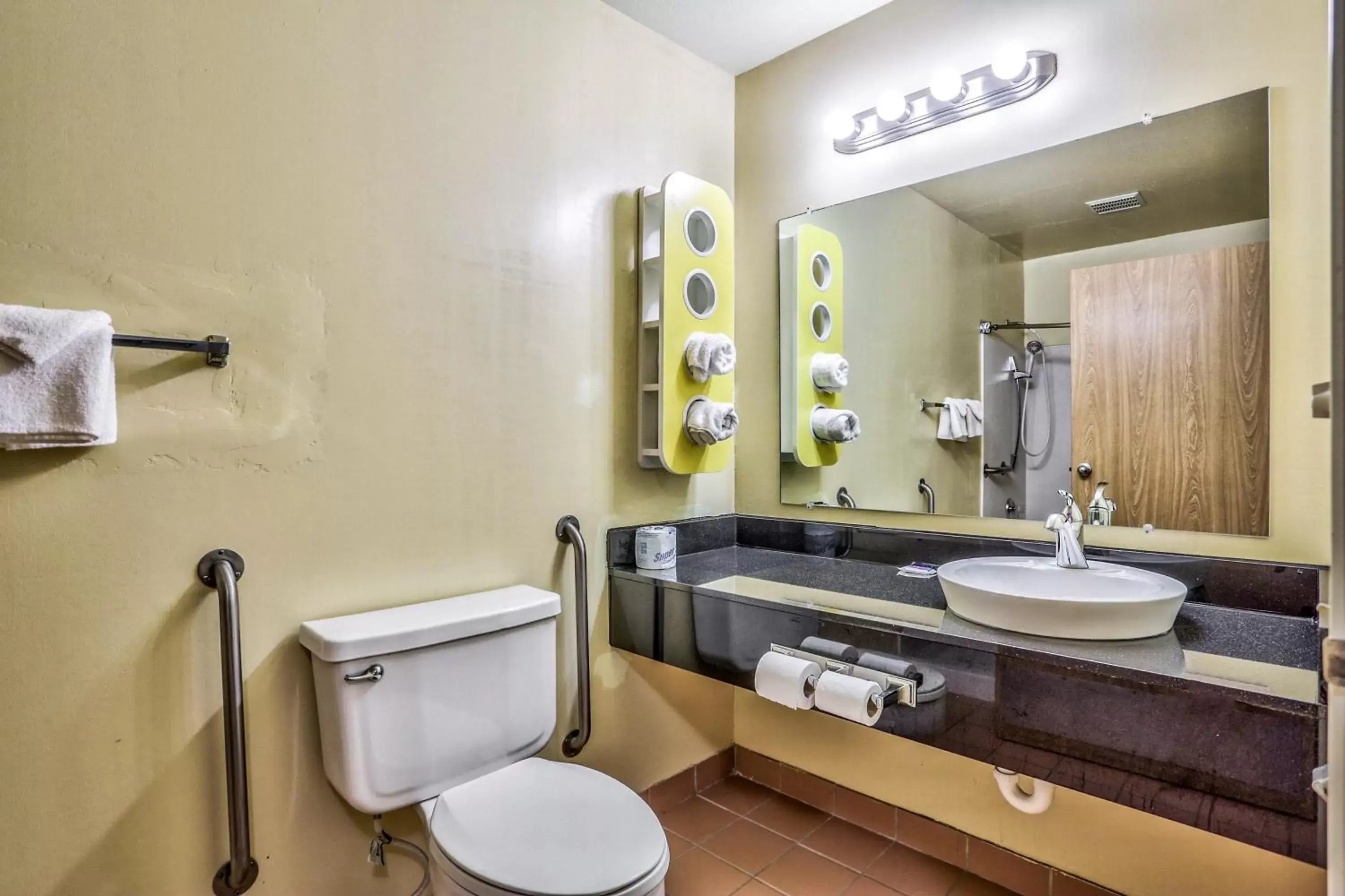 Bathroom in Motel 6-Winslow, AZ