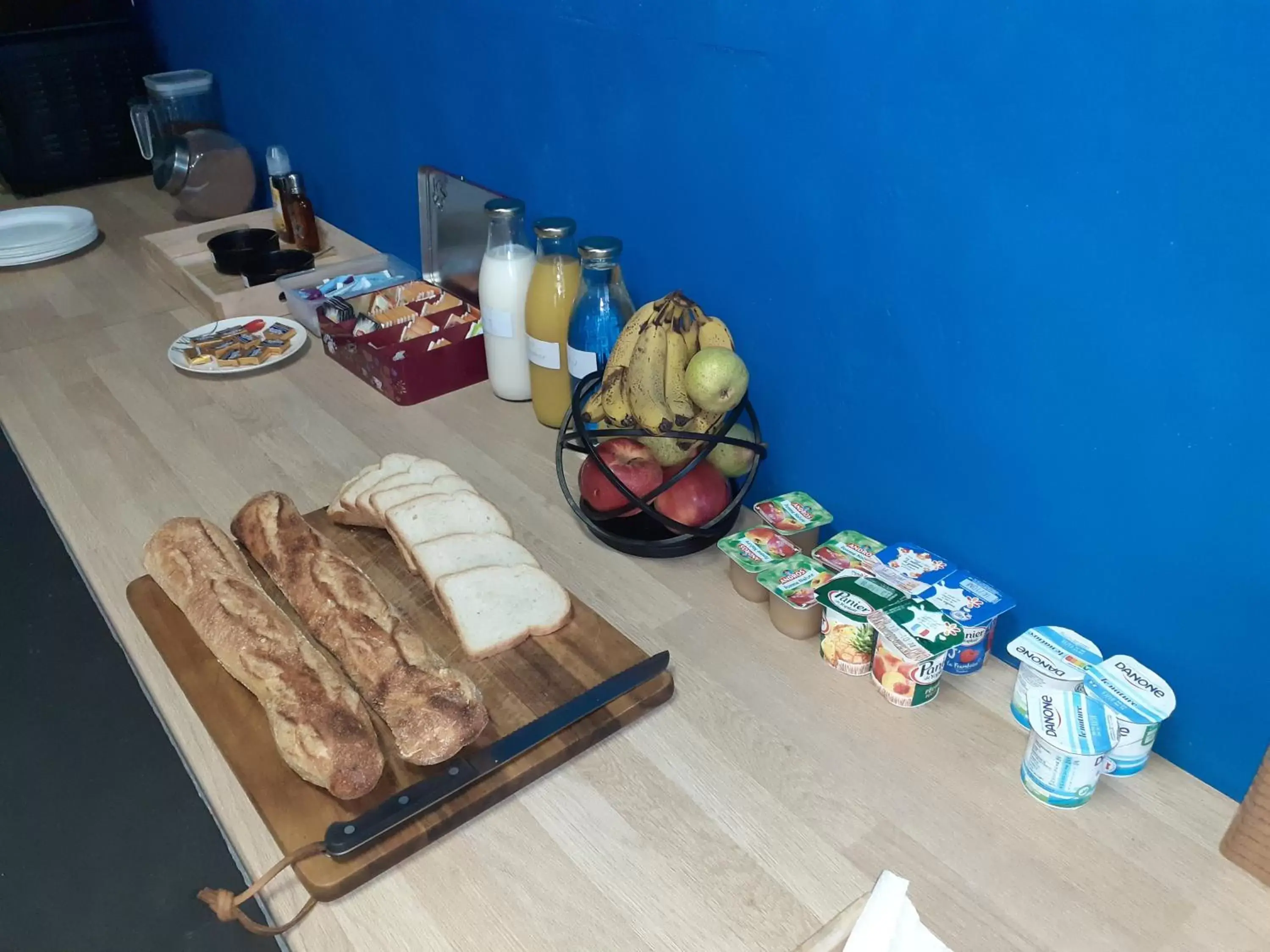 Breakfast, Food in CHAMBRES D'HOTES DANS DOMAINE DE CHARME A EPERNAY